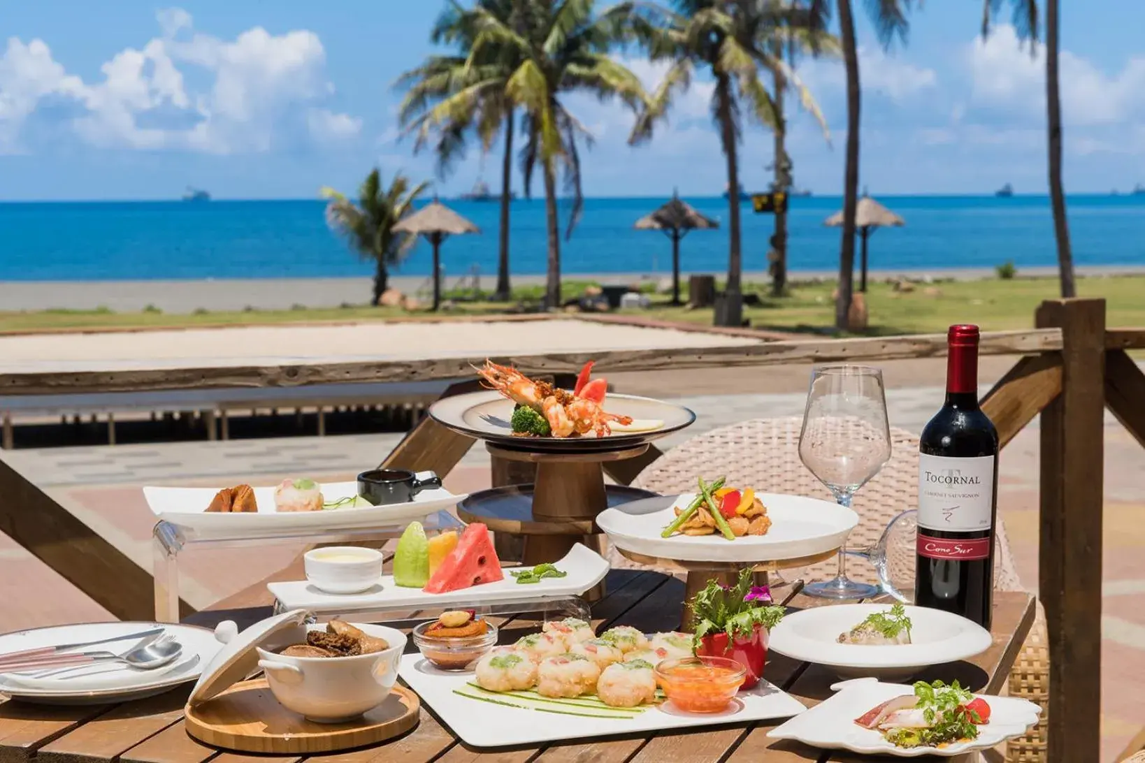 Food and drinks in Sunset Beach Resort Food and drinks in Sunset Beach Resort