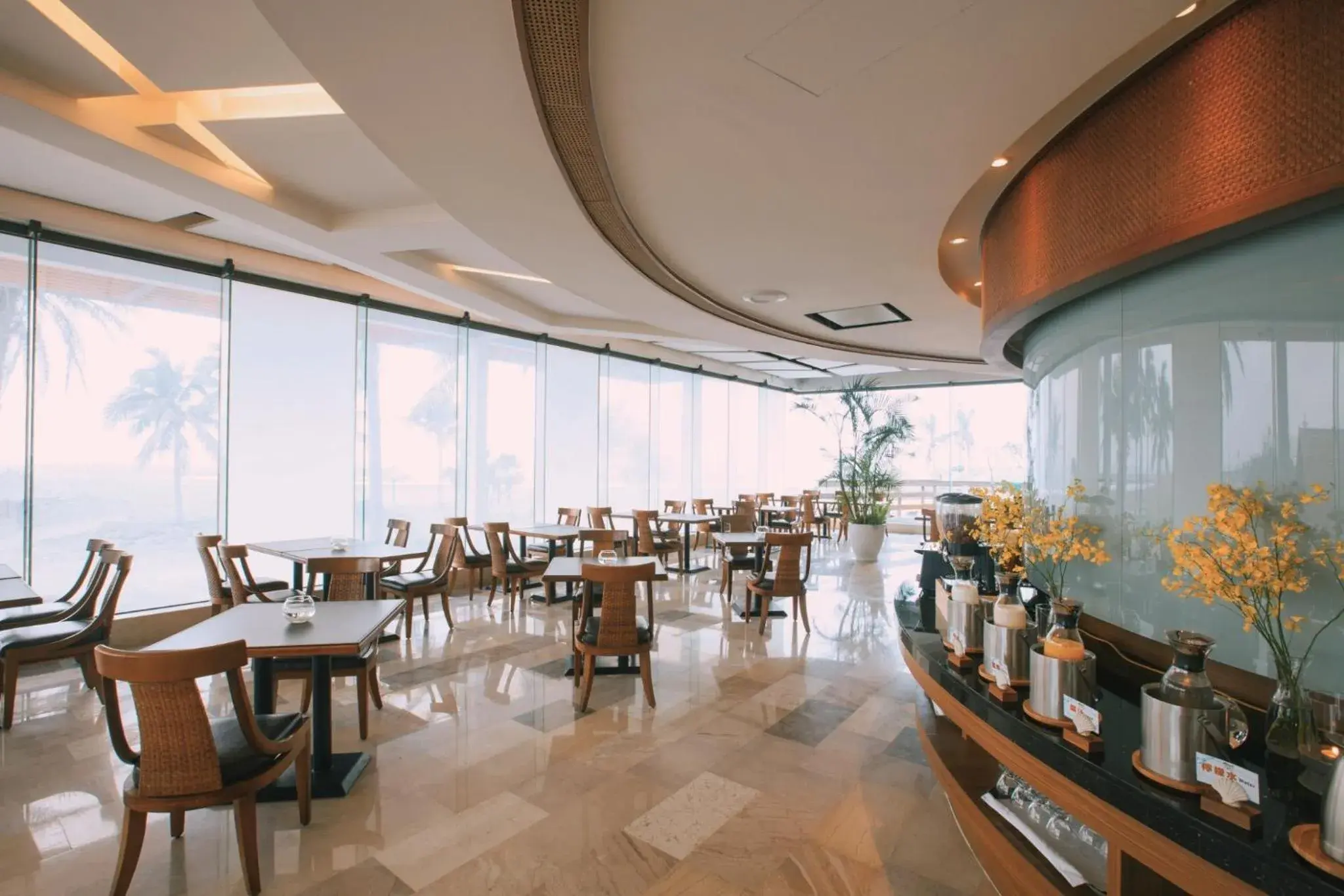 Restaurant/places to eat in Sunset Beach Resort Restaurant/places to eat in Sunset Beach Resort