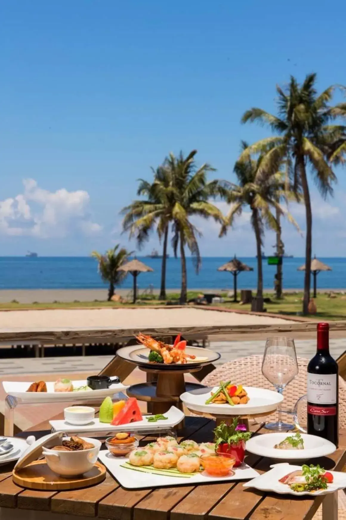 Food and drinks in Sunset Beach Resort Food and drinks in Sunset Beach Resort