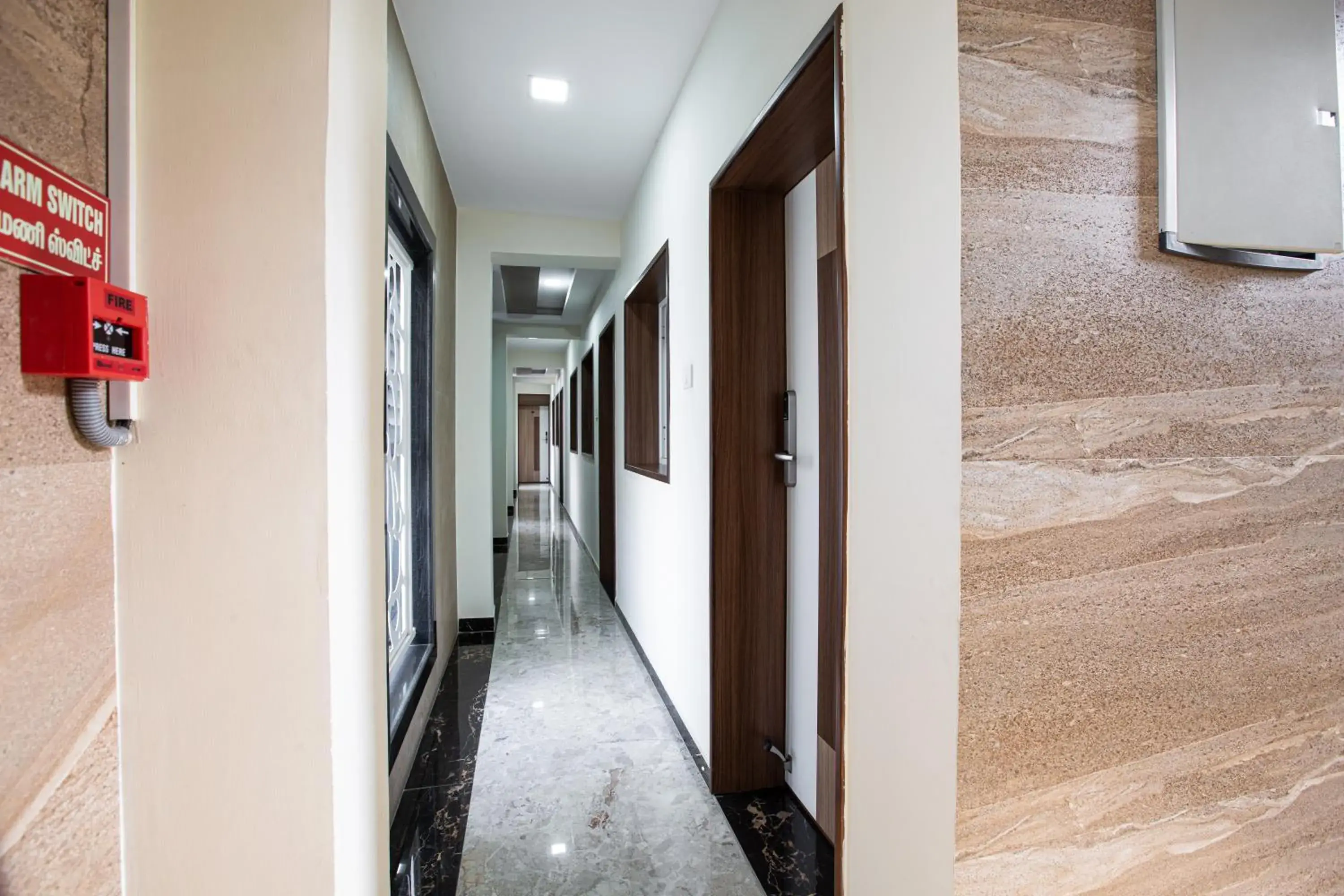 Property building in Santhoshpuri Property building in Santhoshpuri