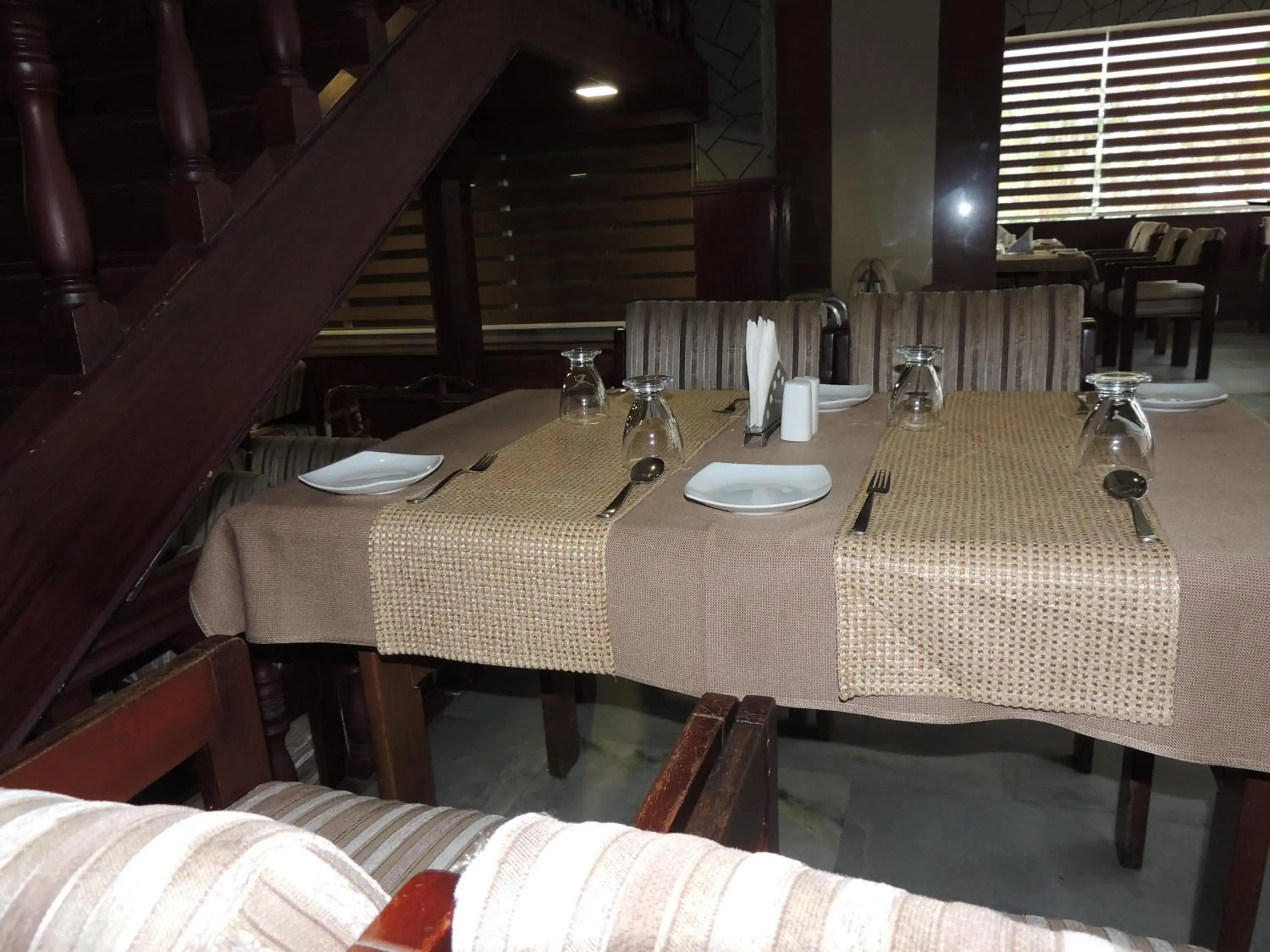 Restaurant/places to eat in Santhoshpuri Restaurant/places to eat in Santhoshpuri