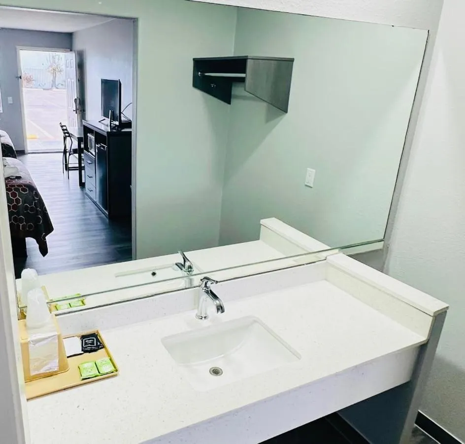 Bathroom in Executive Inn and Suites Houston