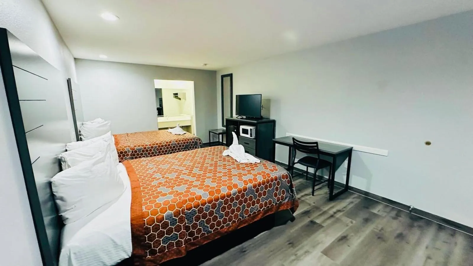 Bedroom, Bed in Executive Inn and Suites Houston