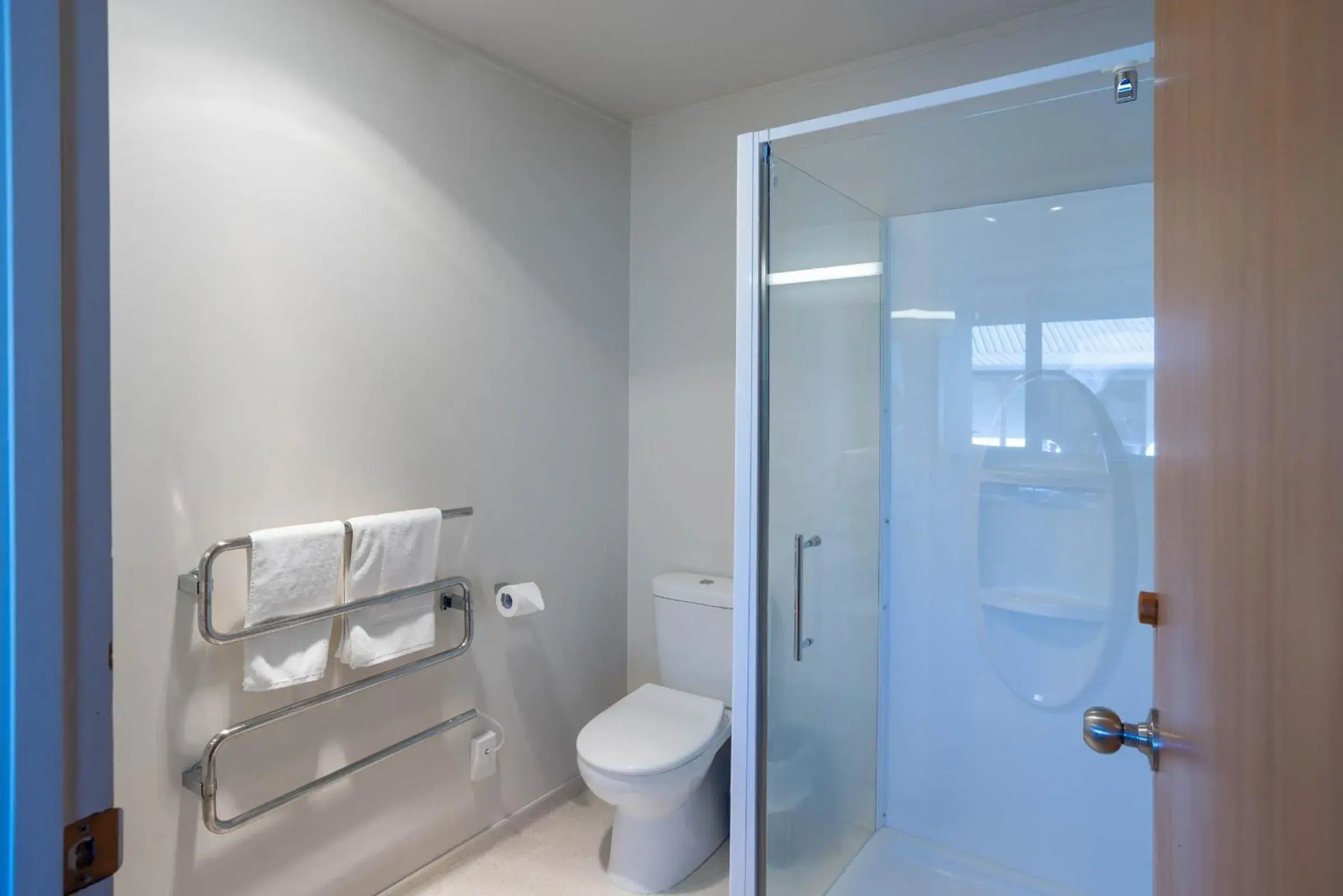 Toilet in Alpine Glacier Motel Toilet in Alpine Glacier Motel