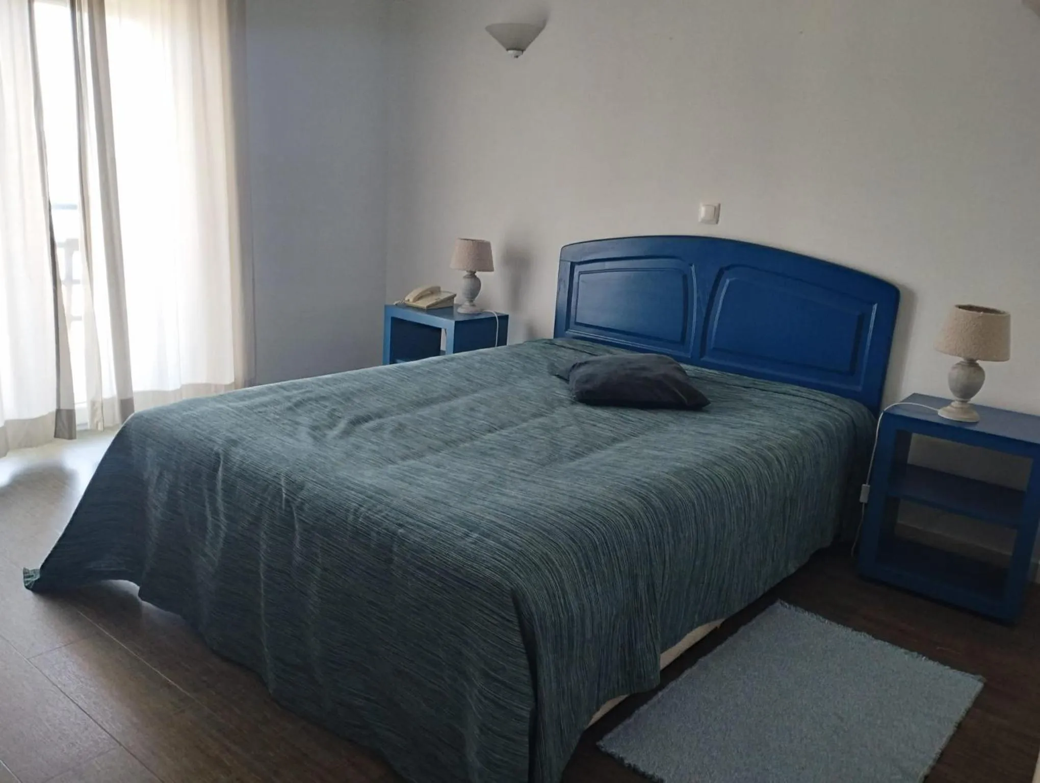 Bedroom, Bed in Hotel Apartamento Praia Azul