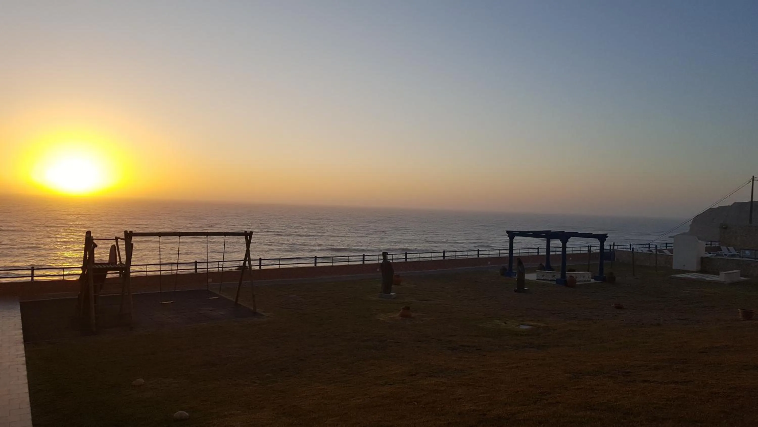 Property building in Hotel Apartamento Praia Azul