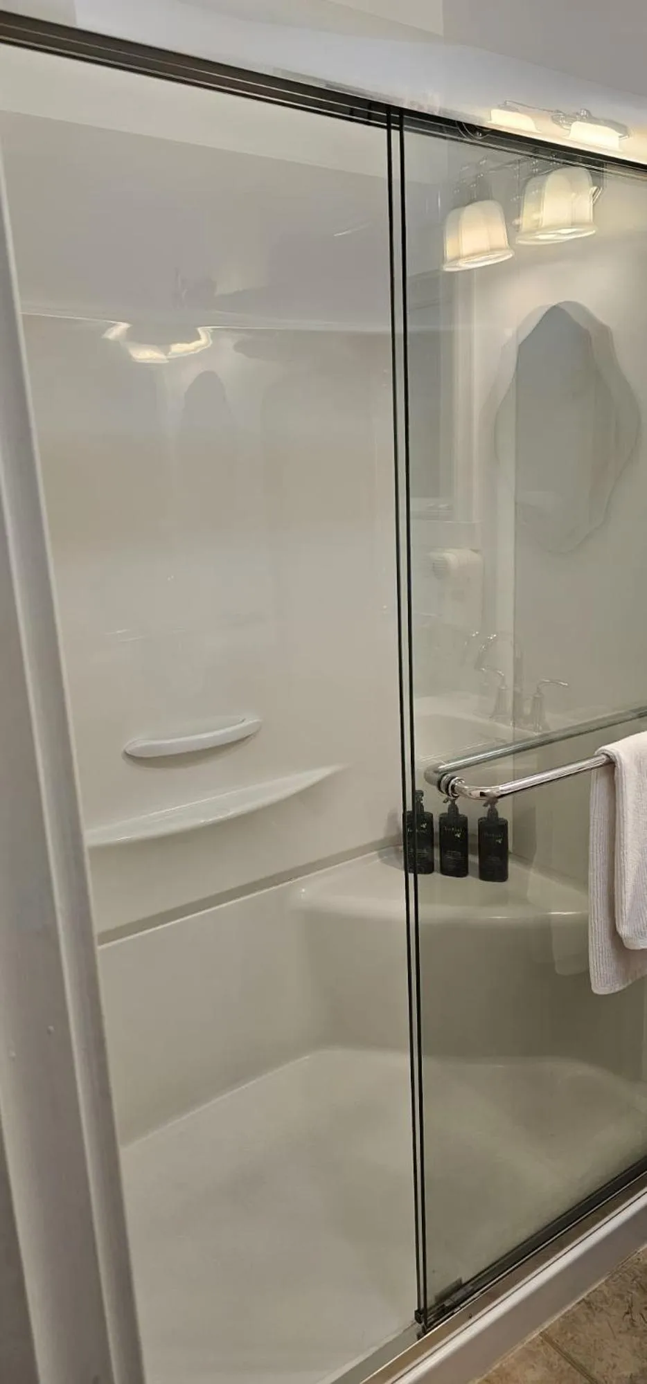 Sea Edge Beachside Hotel