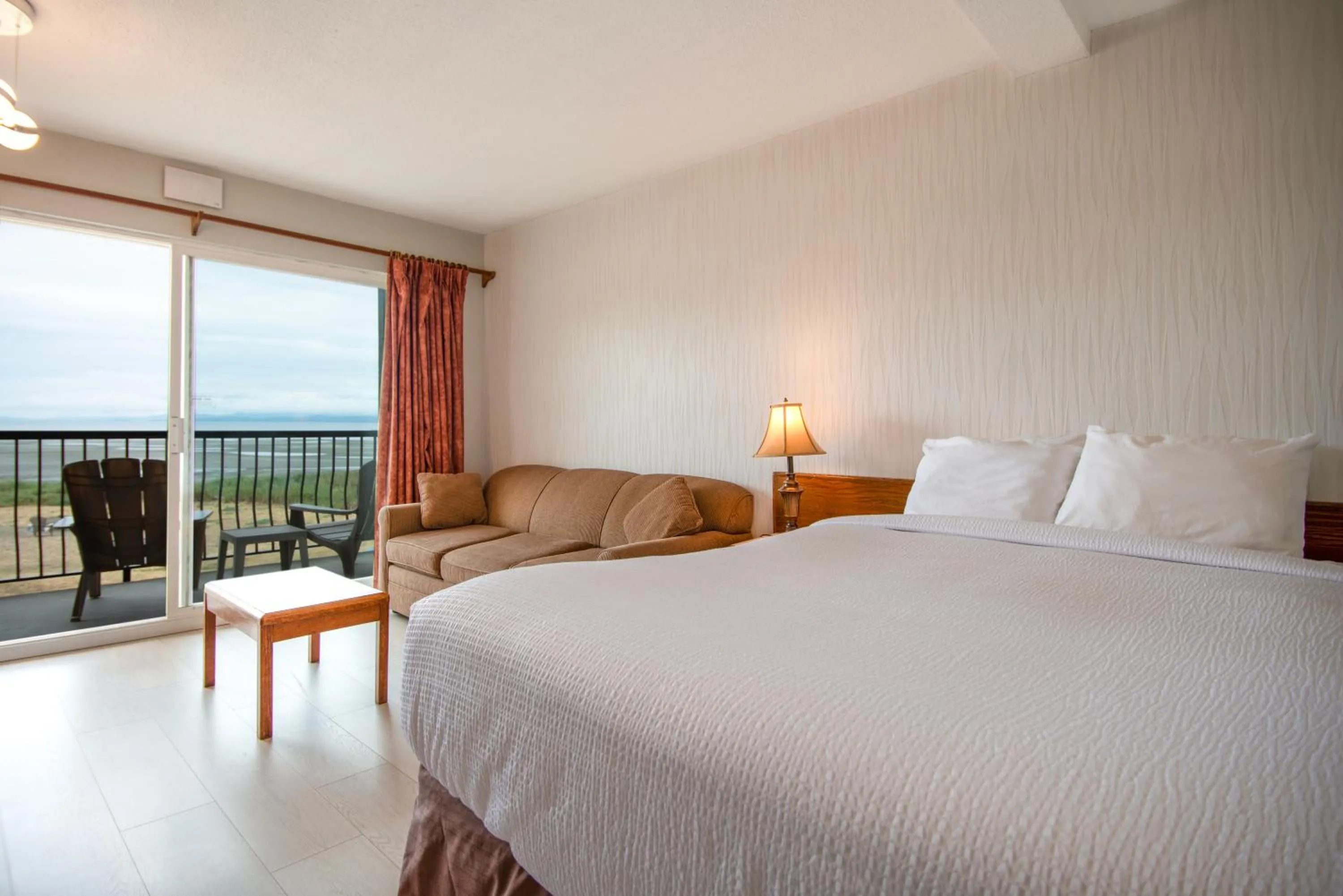 Ocean View Studio Suite in Sea Edge Motel