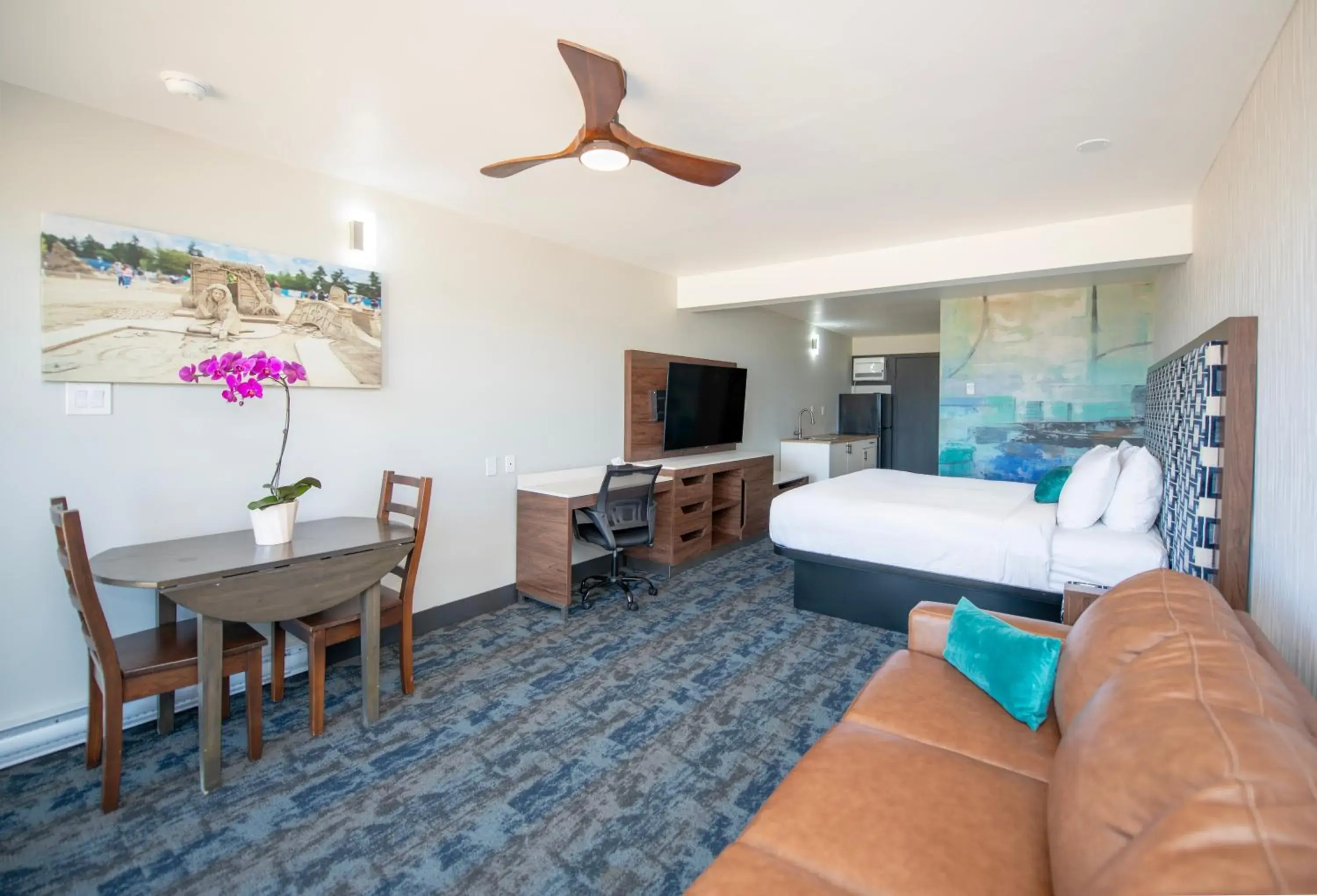 Bedroom in Sea Edge Beachside Hotel Bedroom in Sea Edge Beachside Hotel