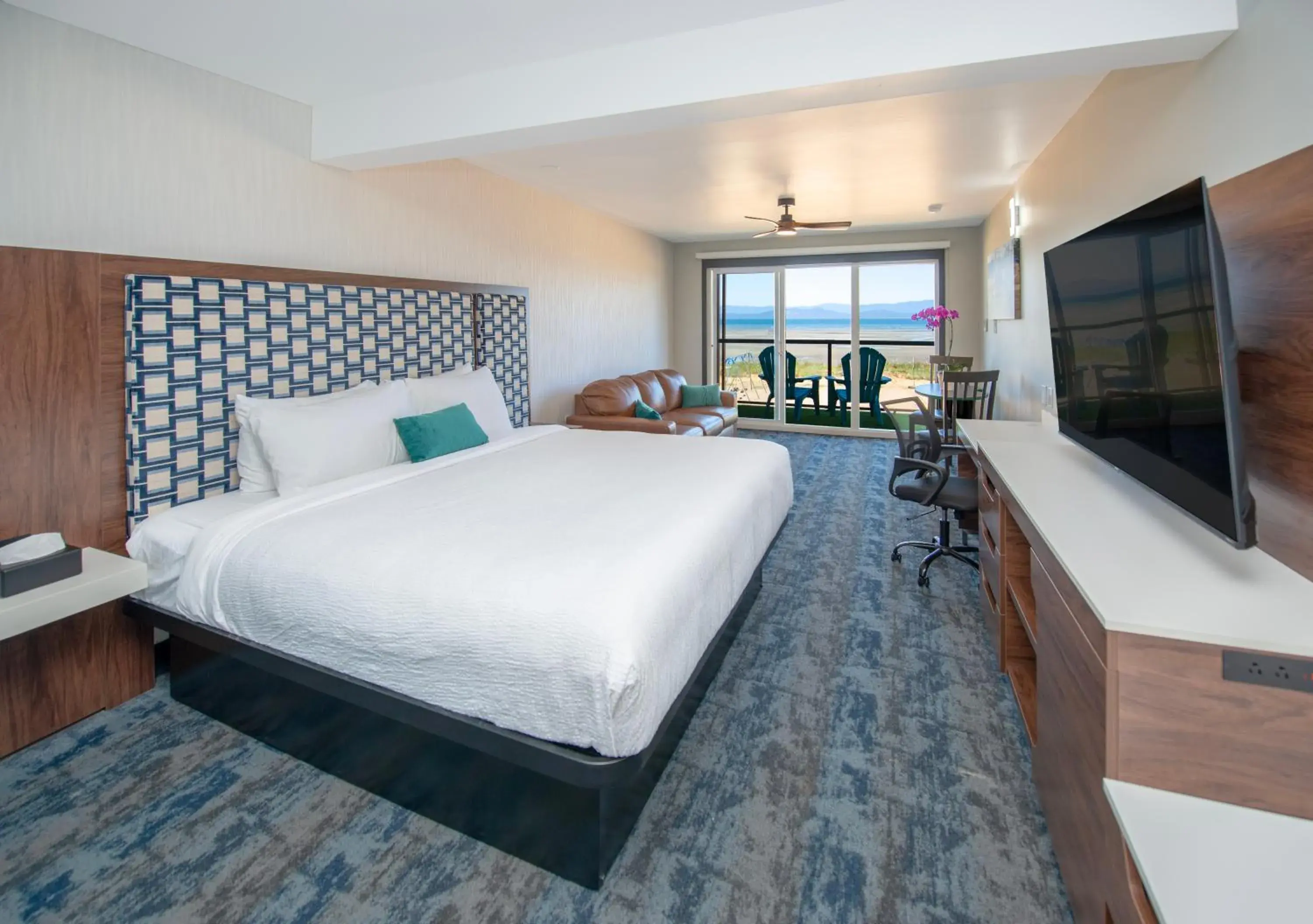 Bedroom, Bed in Sea Edge Beachside Hotel Bedroom, Bed in Sea Edge Beachside Hotel