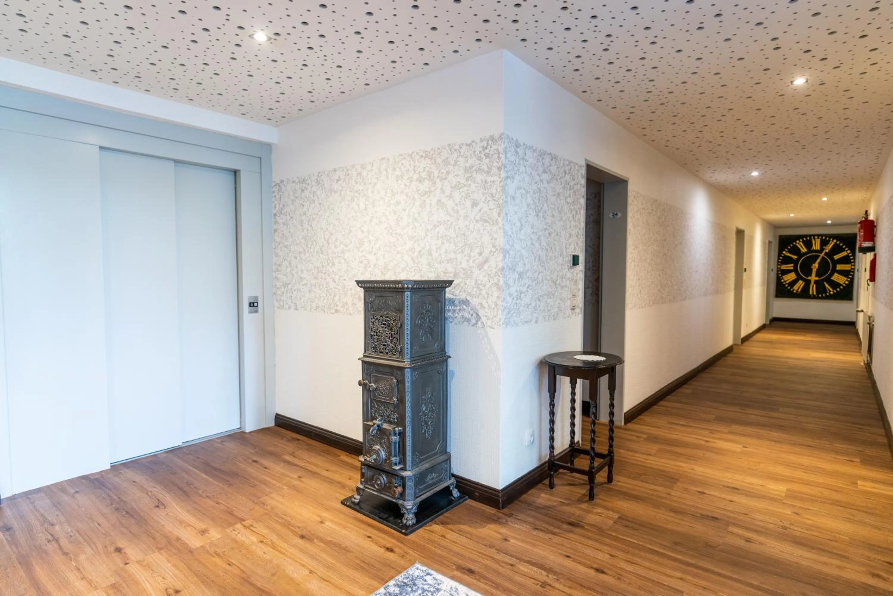 elevator in Hotel Am Kamp