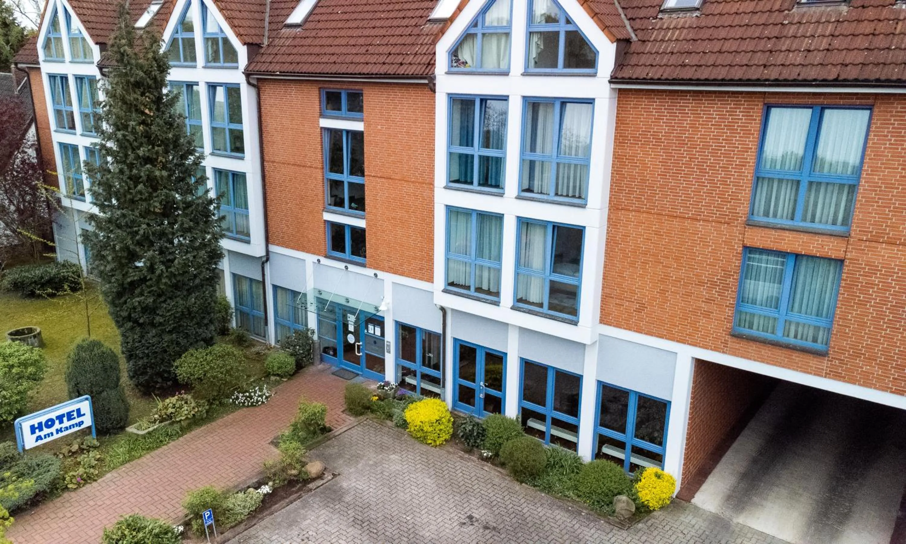 Property building in Hotel Am Kamp
