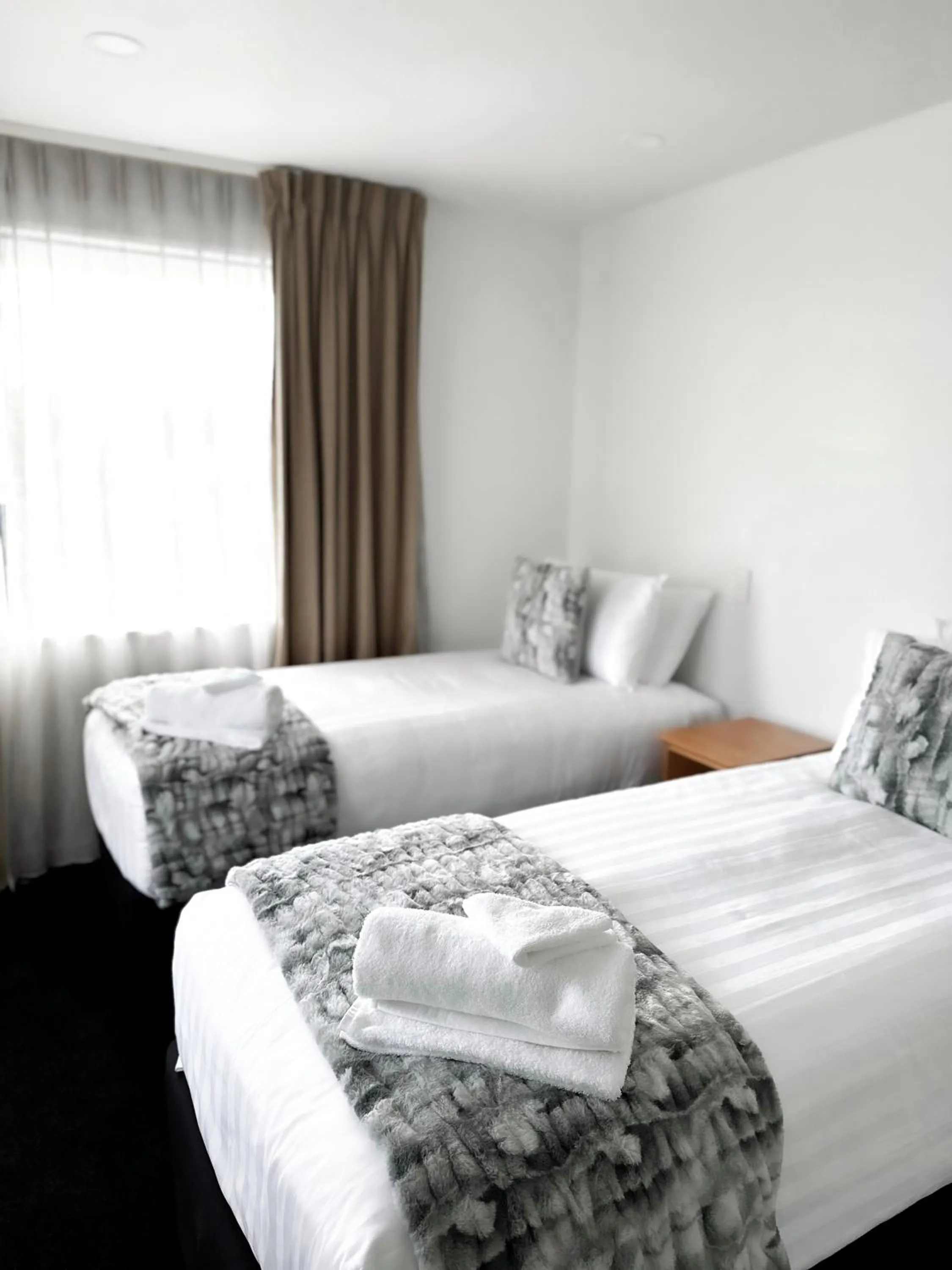 Bedroom, Bed in Delorenzo Studio Apartments