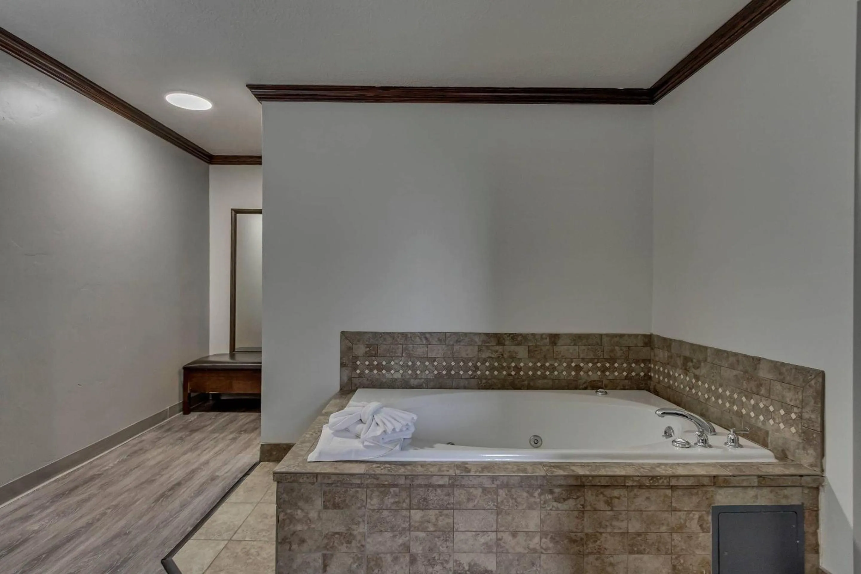 Bedroom in Park Inn by Radisson, Salt Lake City-Midvale