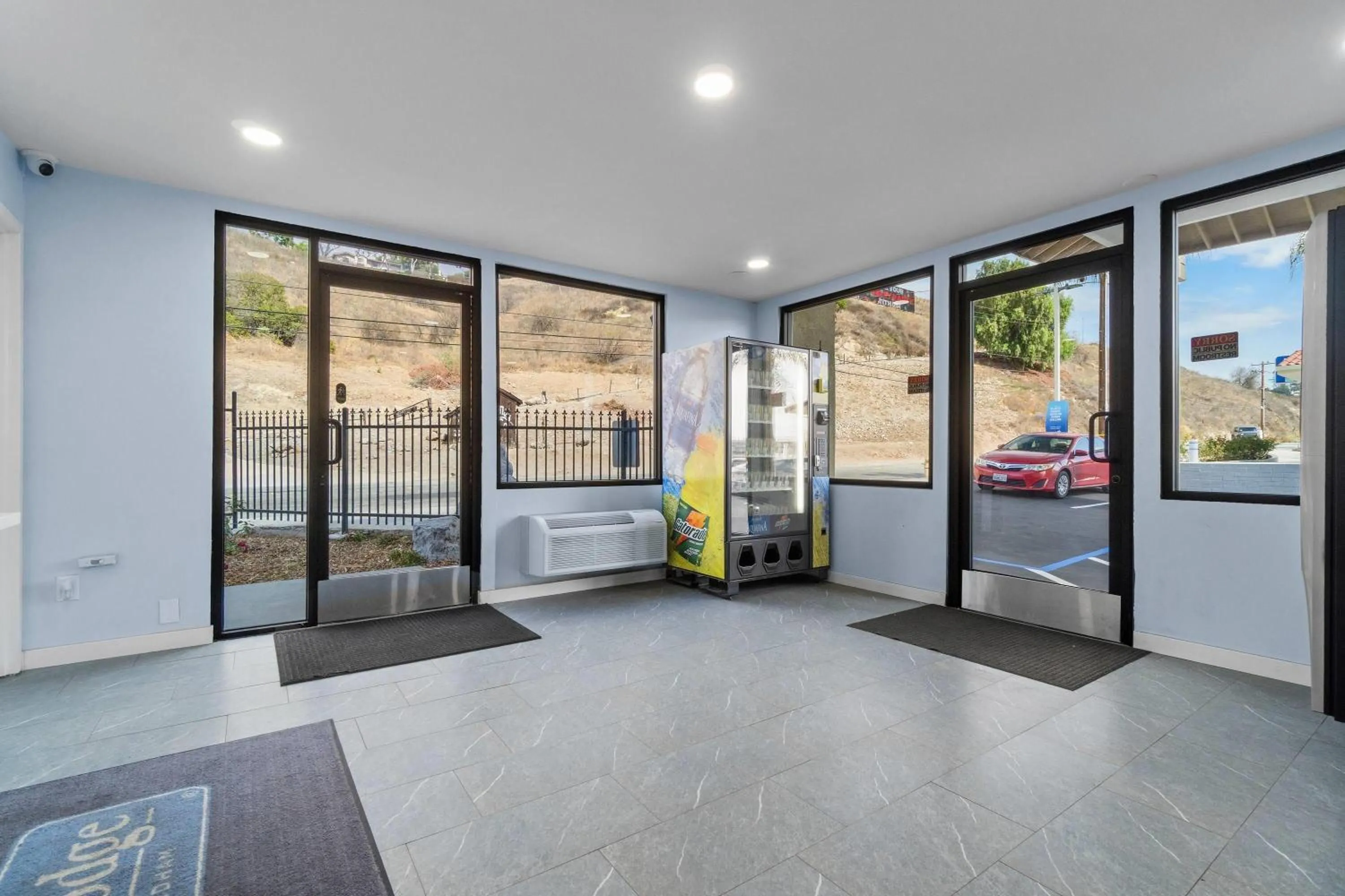 Lobby or reception in Travelodge by Wyndham Fairplex Pomona