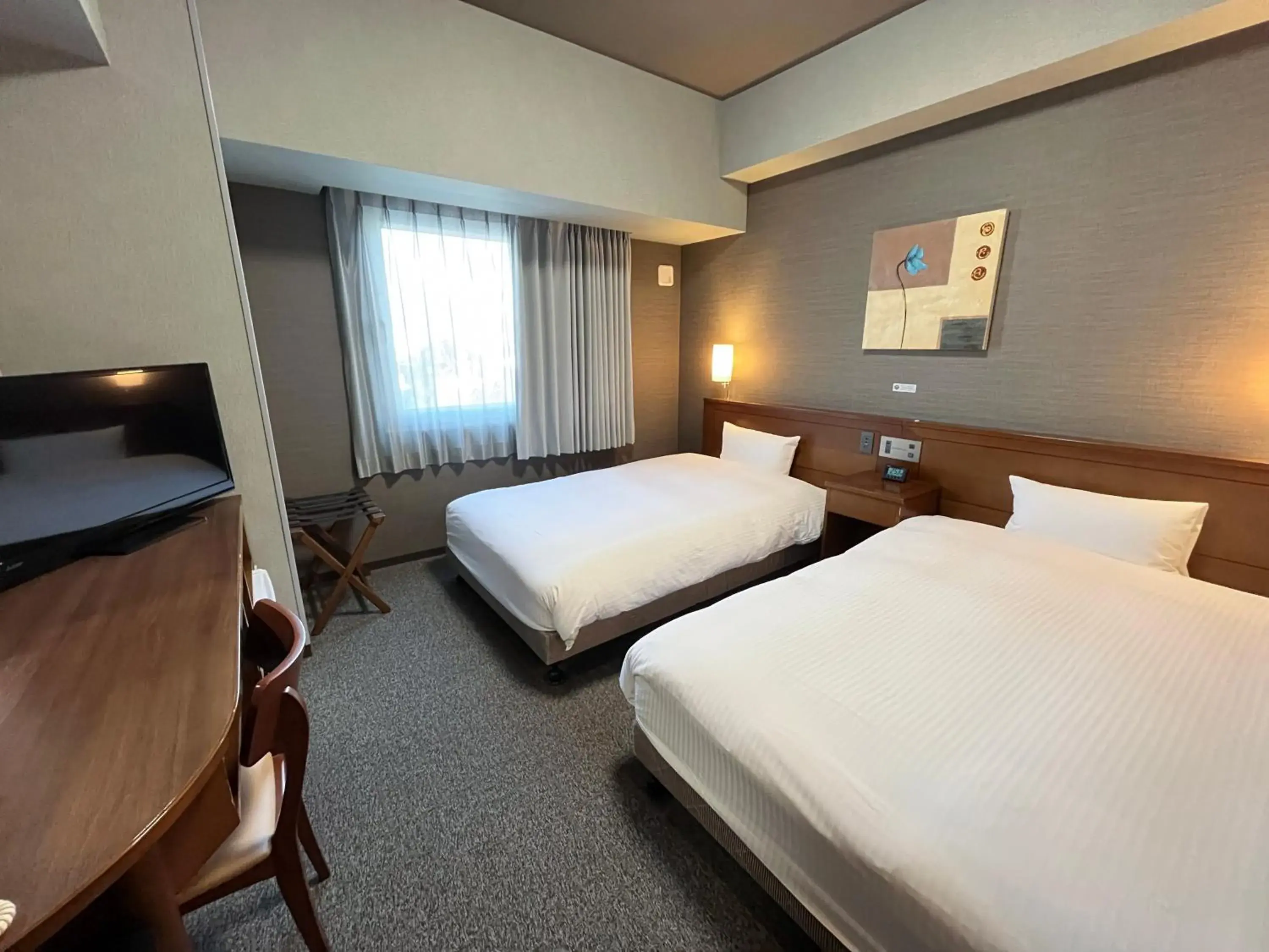 Photo of the whole room, Bed in Hotel Route-Inn Sakaide-Kita Inter Photo of the whole room, Bed in Hotel Route-Inn Sakaide-Kita Inter