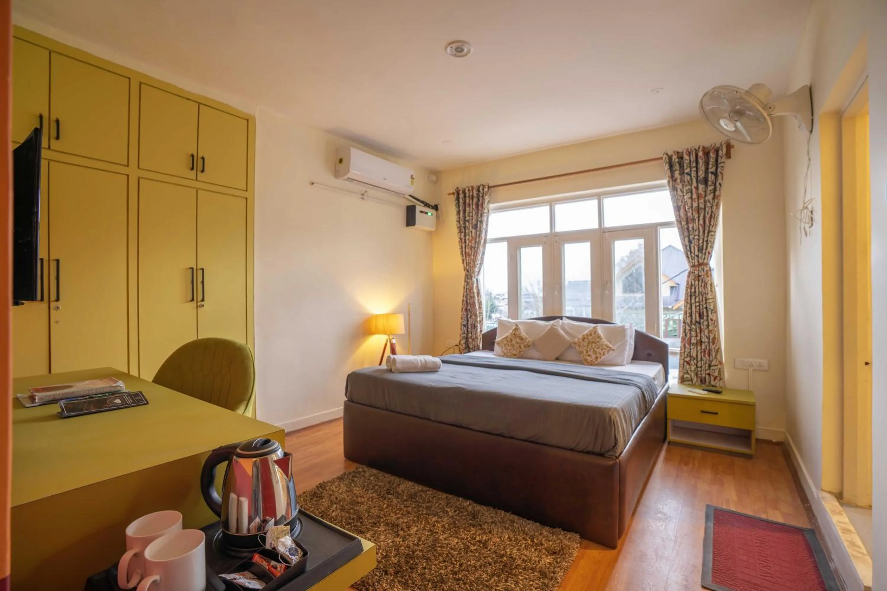 Bed in Zostel Srinagar