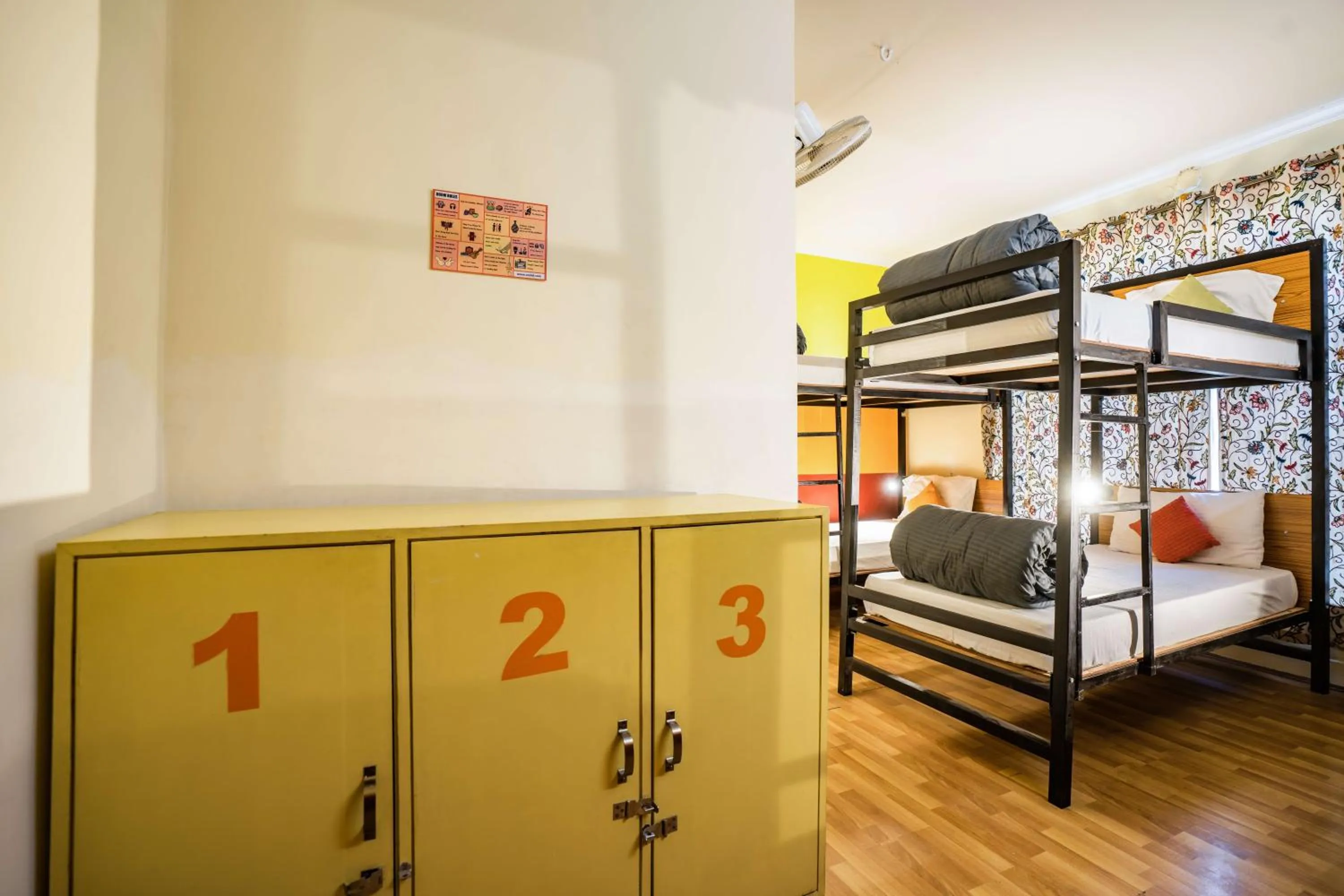 Bed in Zostel Srinagar