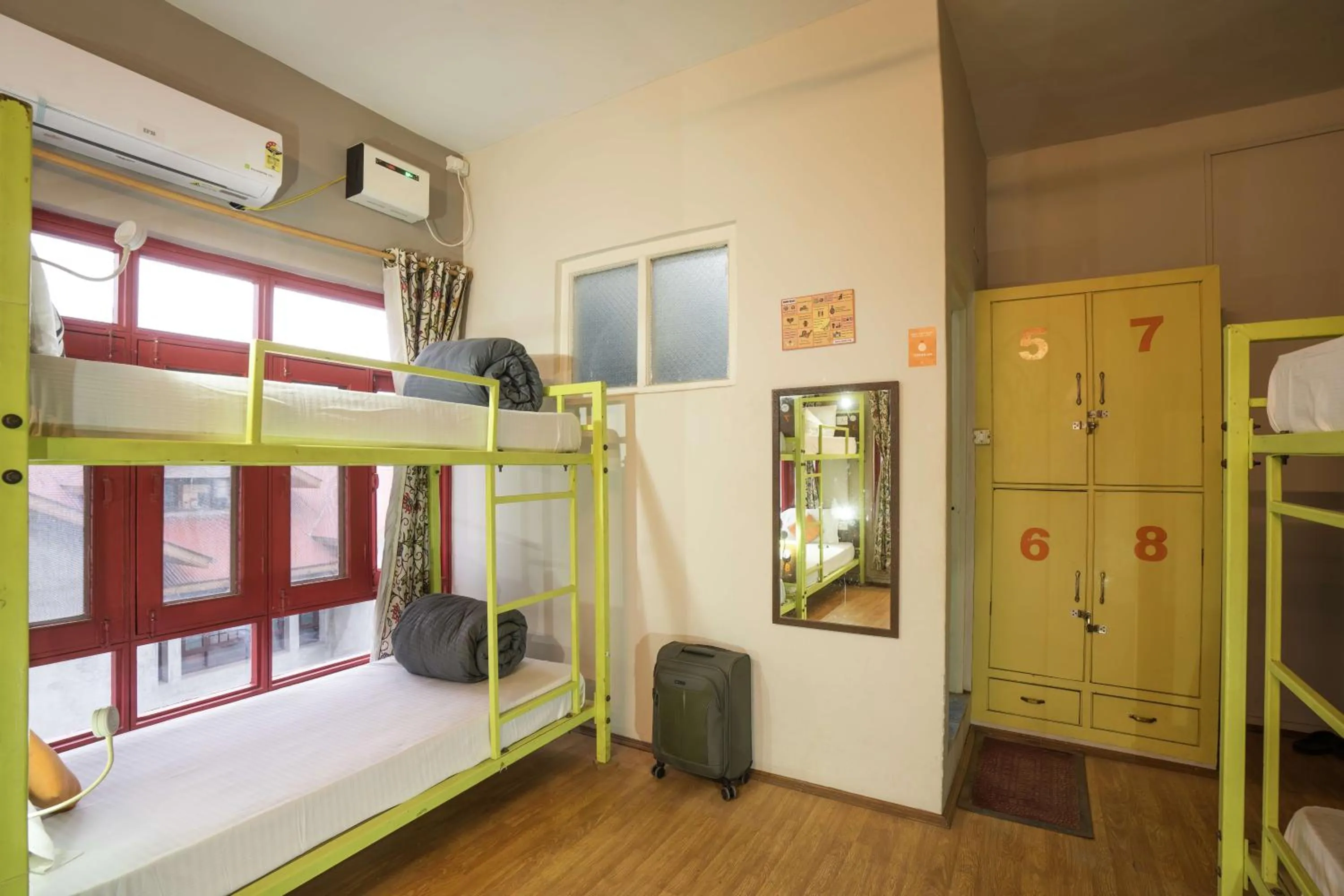 bunk bed, Bed in Zostel Srinagar