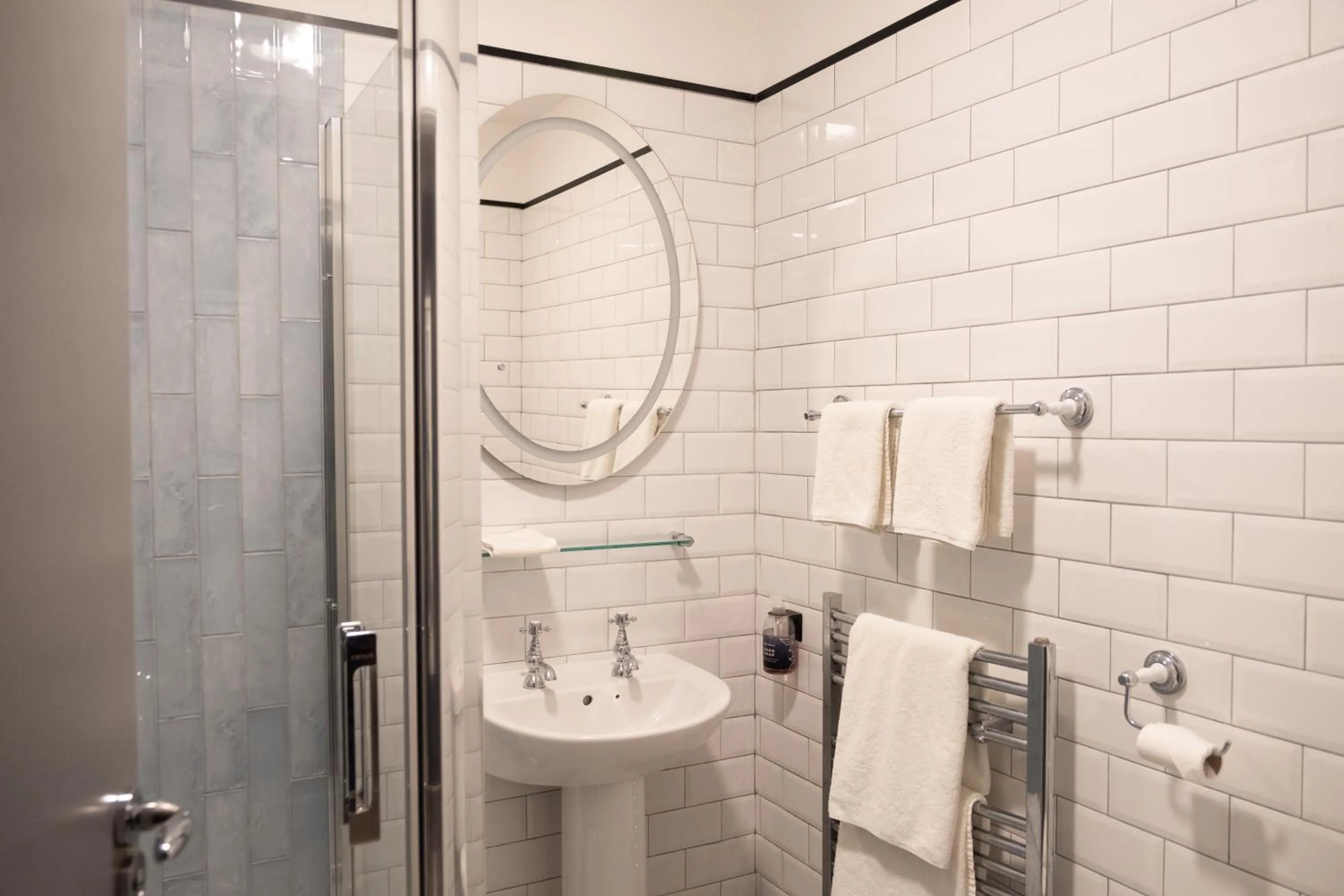 Shower in Kilkenny House Boutique Hotel