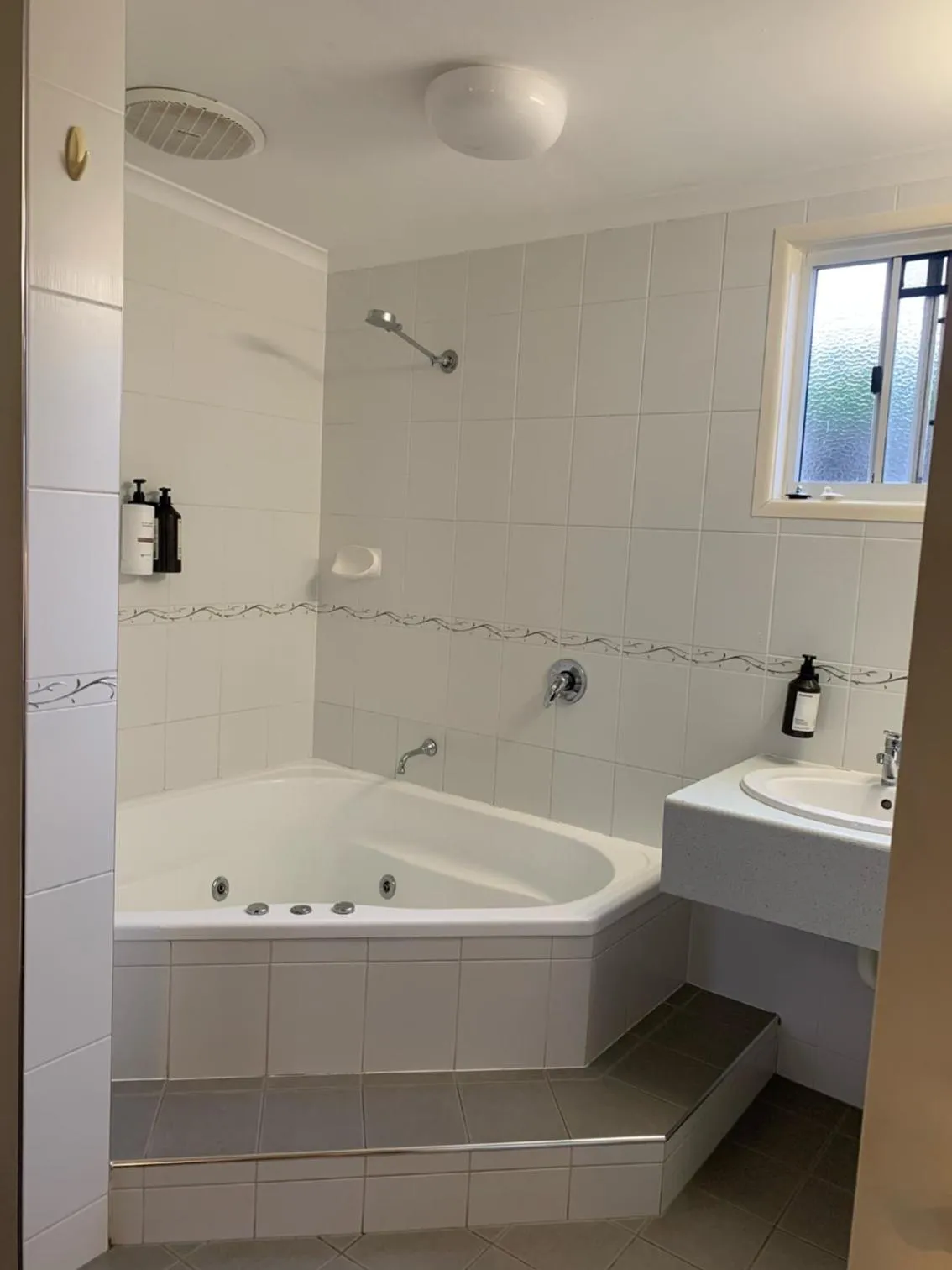 Spa and wellness centre/facilities in Shady Rest Motel