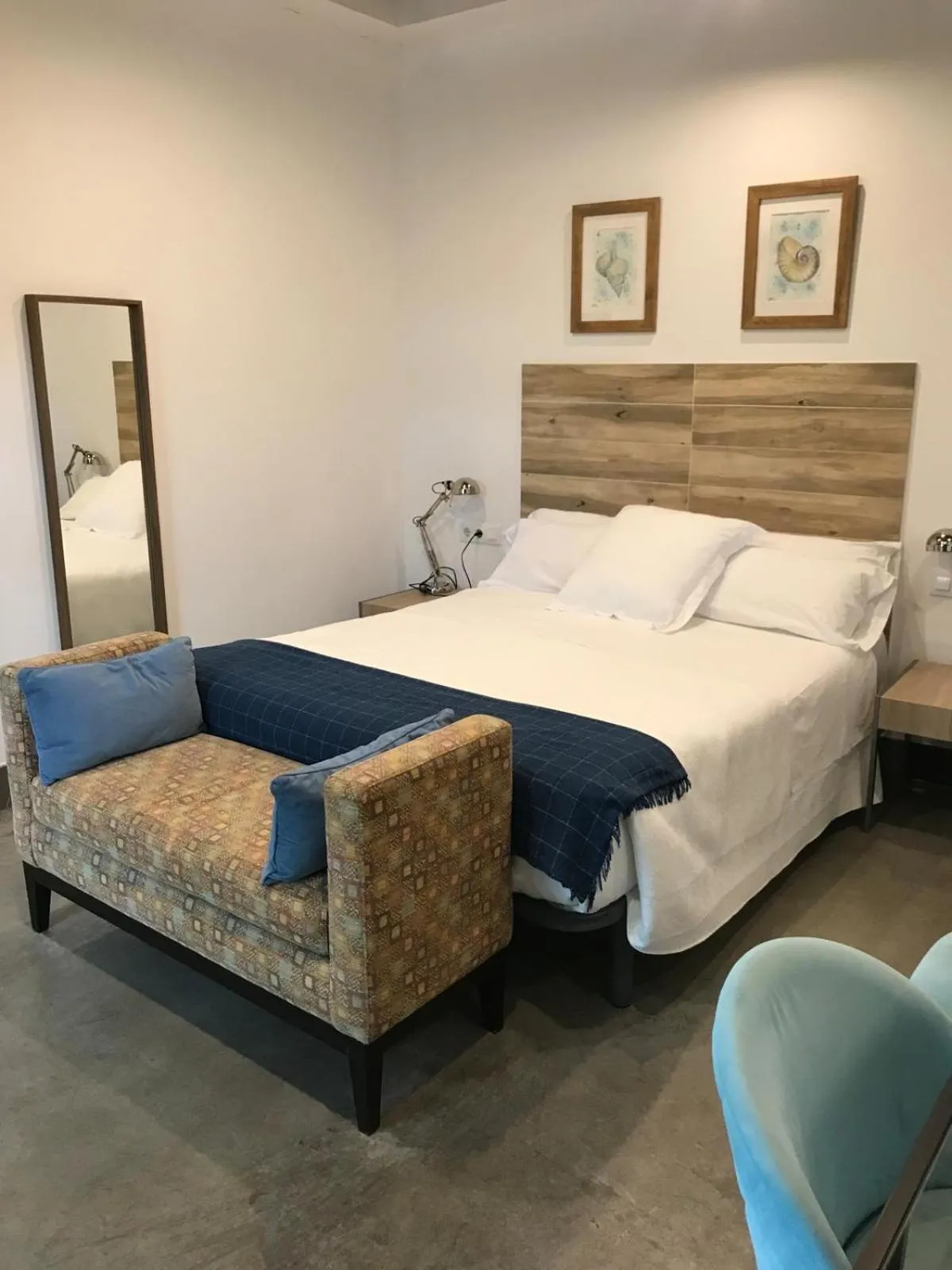 Bed in Urban House Siurot 33