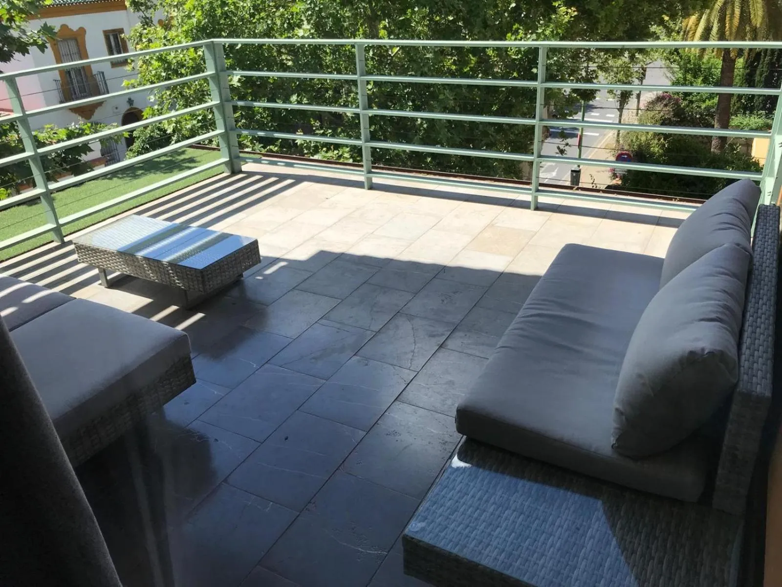 Balcony/Terrace in Urban House Siurot 33