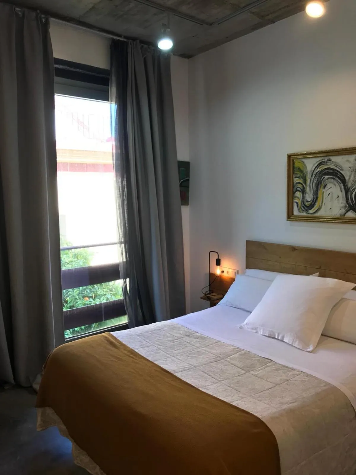 Bed in Urban House Siurot 33