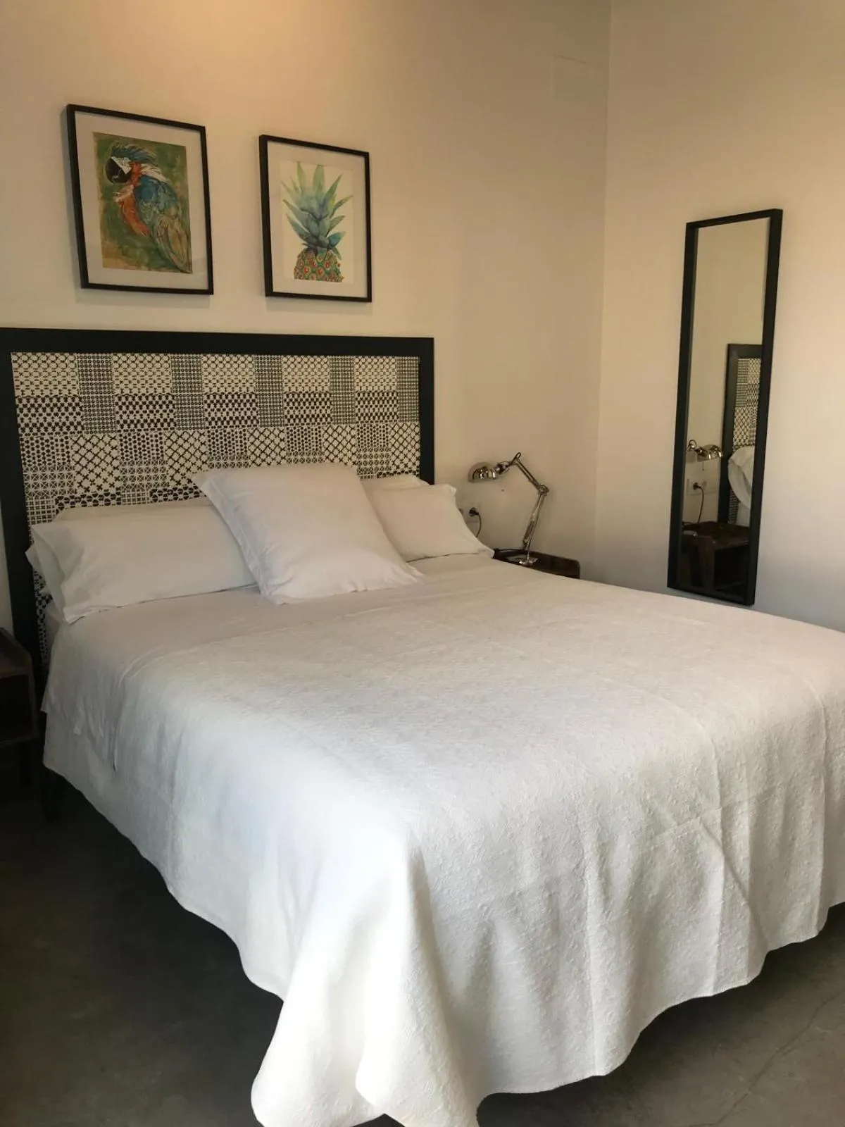 Bed in Urban House Siurot 33