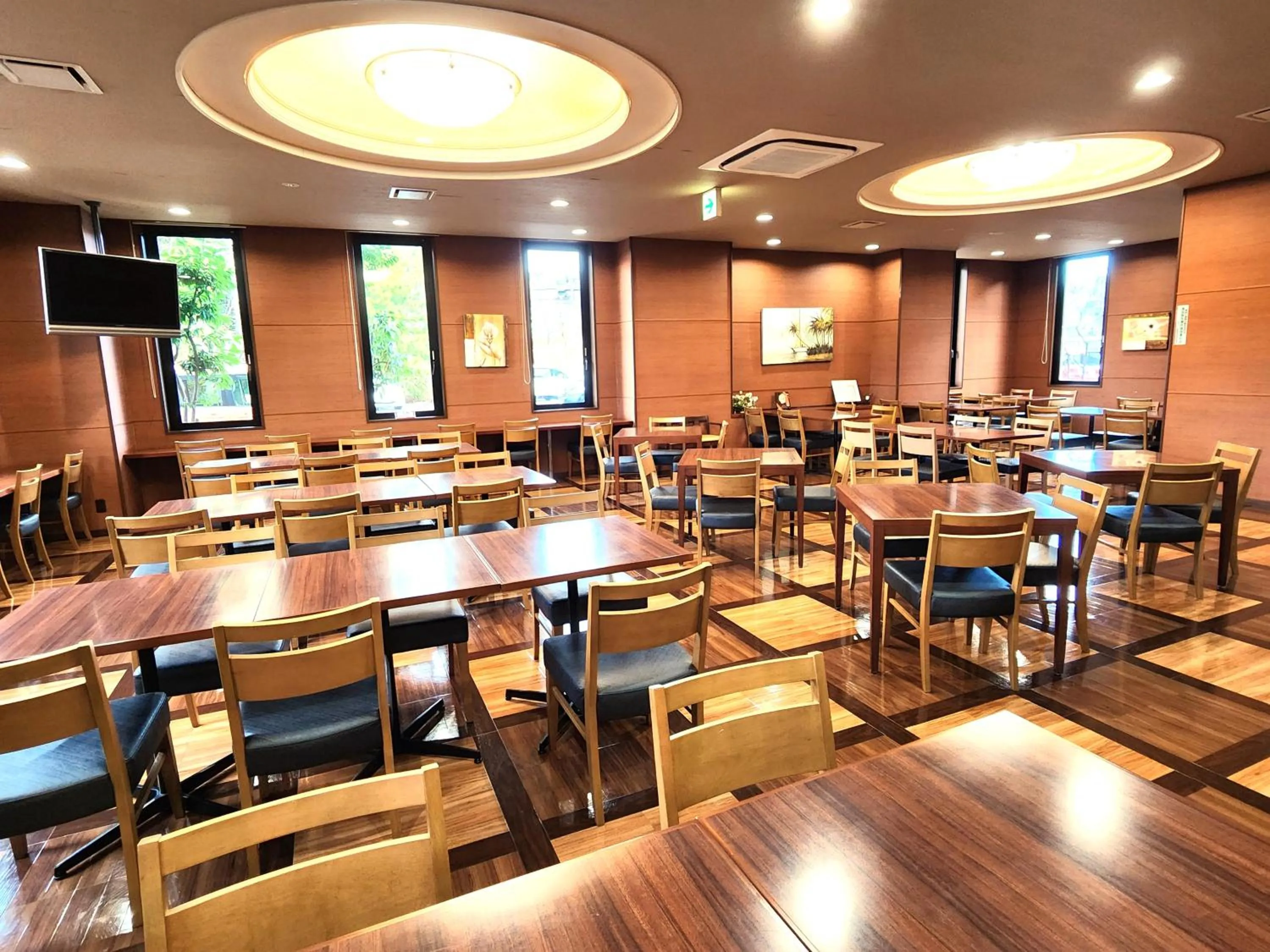 Restaurant/places to eat in Hotel Route-Inn Dai-ni Kameyama Inter