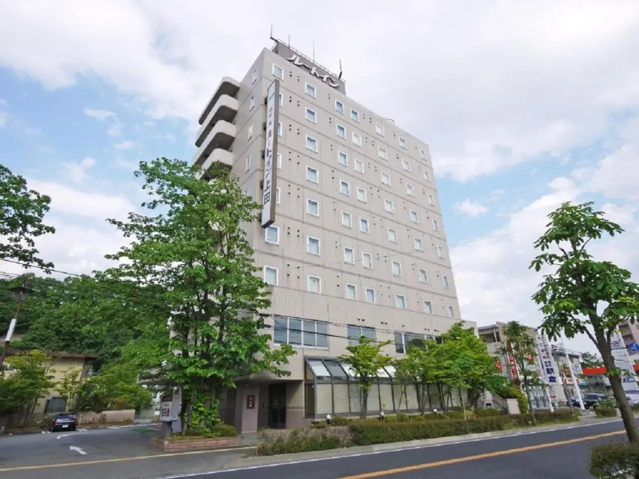 Facade/entrance, Property Building in HOTEL ROUTE-INN Ueda - Route 18 -