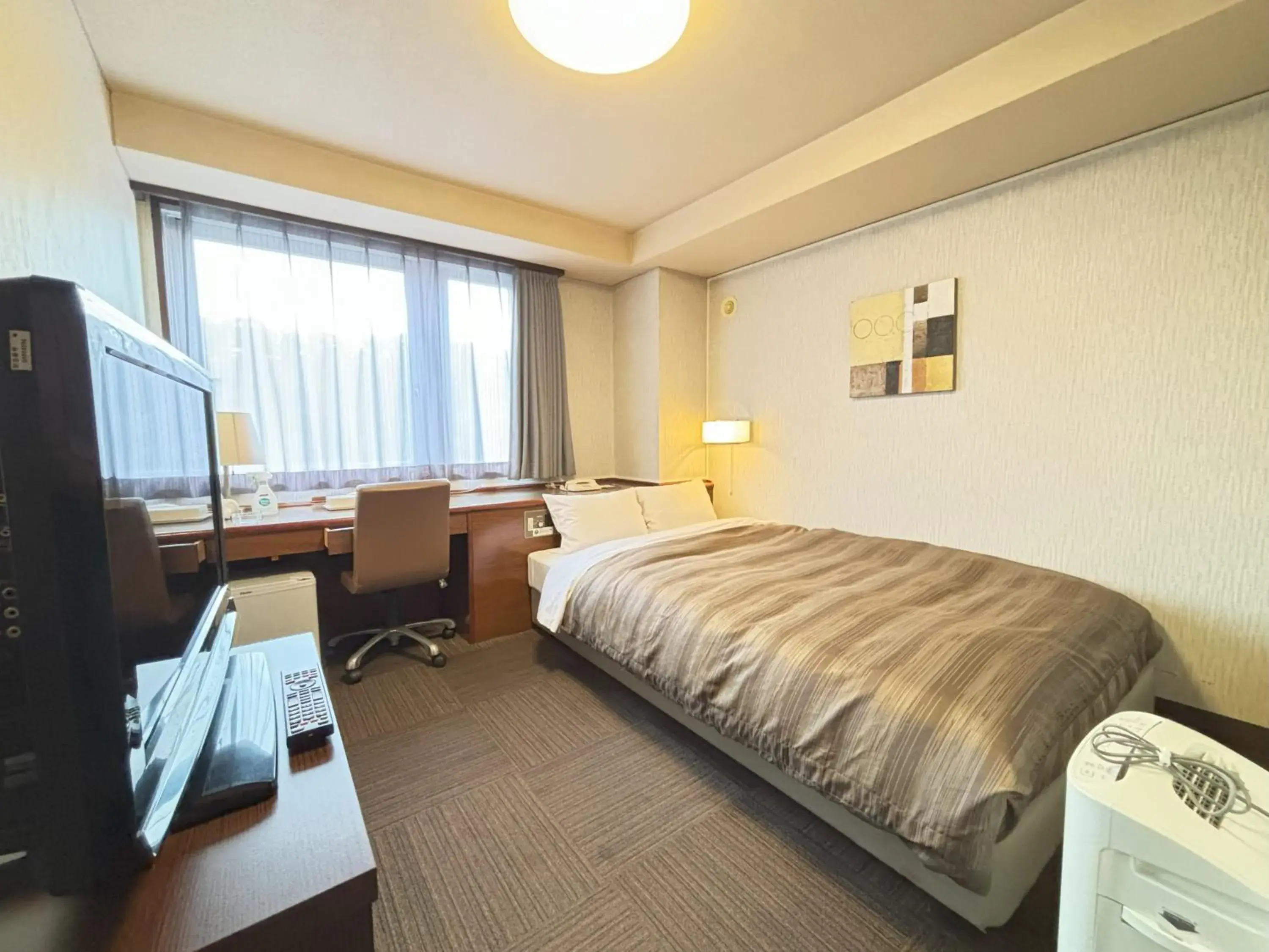 Photo of the whole room, Bed in Hotel Route-Inn Ueda -Kokudou 18 Gou- Photo of the whole room, Bed in Hotel Route-Inn Ueda -Kokudou 18 Gou-