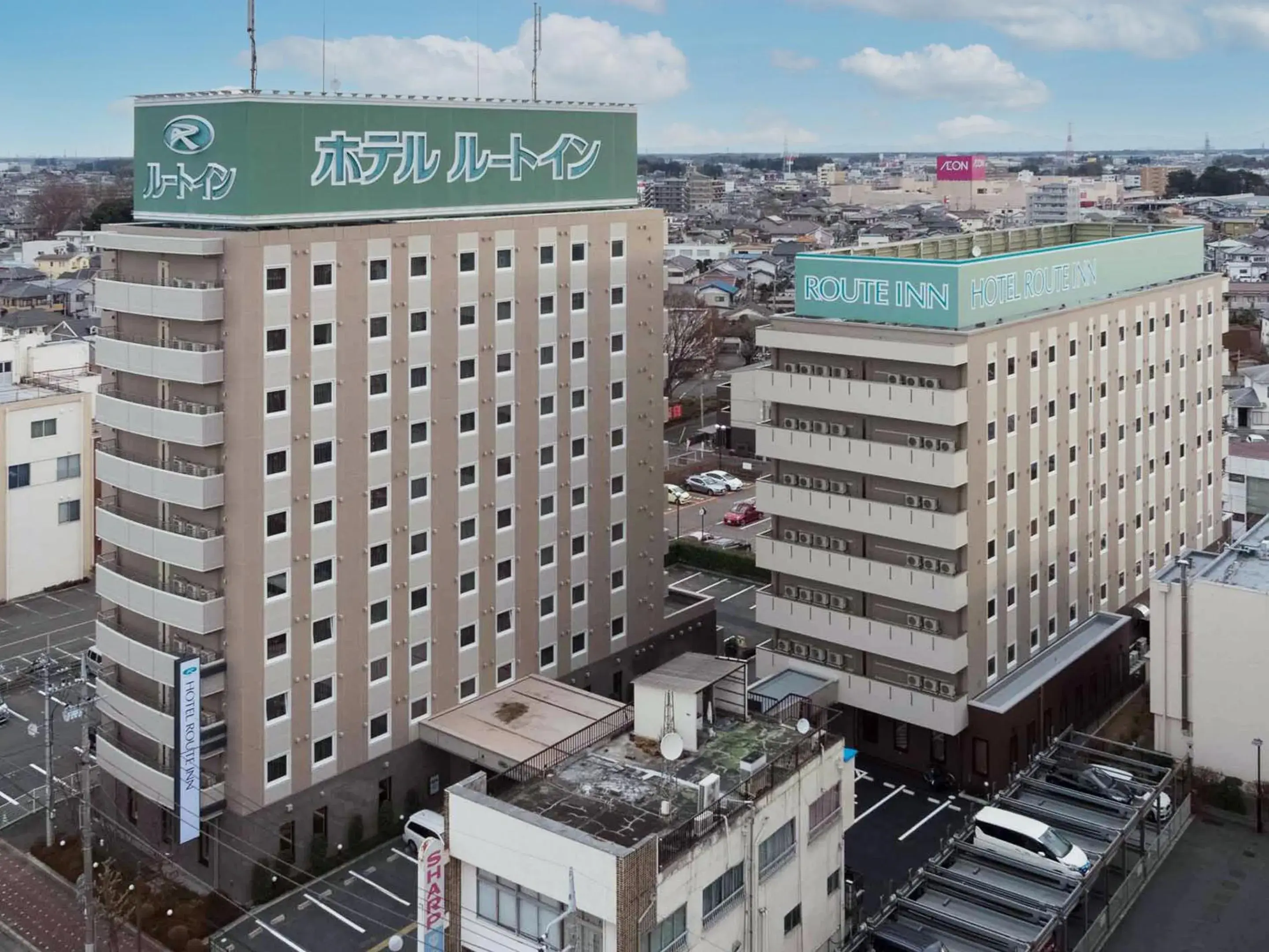 Property building in Hotel Route-Inn Koga Ekimae Property building in Hotel Route-Inn Koga Ekimae