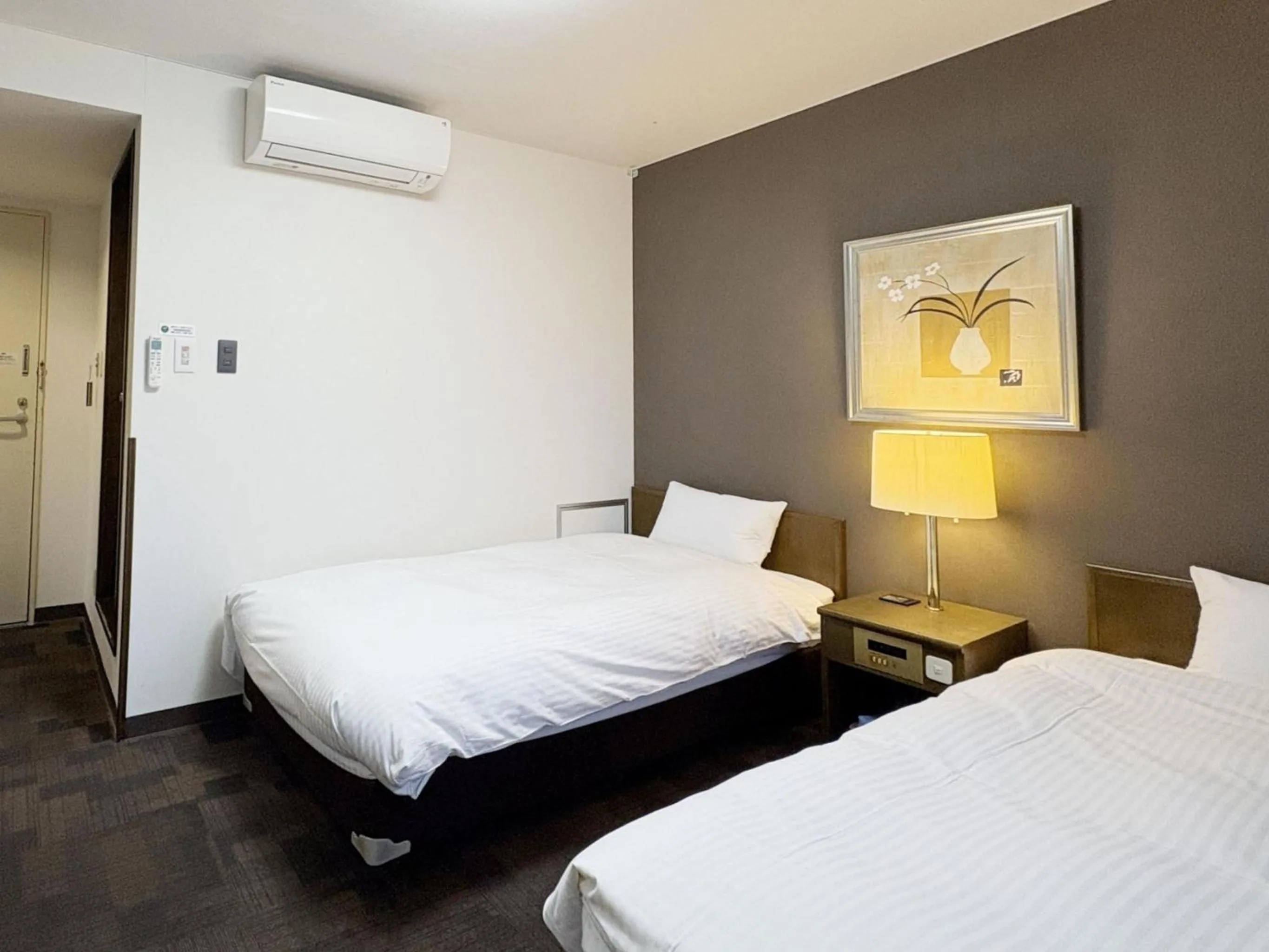 Photo of the whole room, Bed in Hotel Route-Inn Court Uenohara