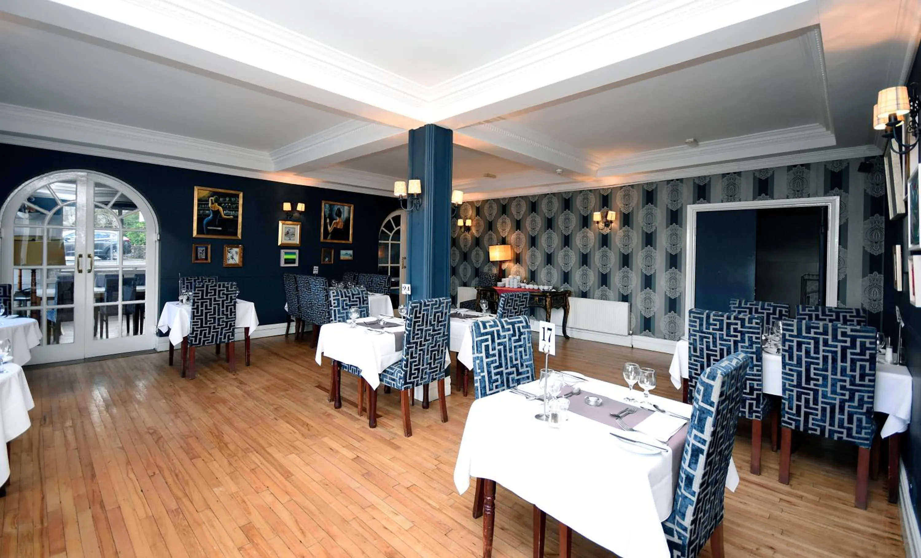 Restaurant/places to eat in Leenane Hotel