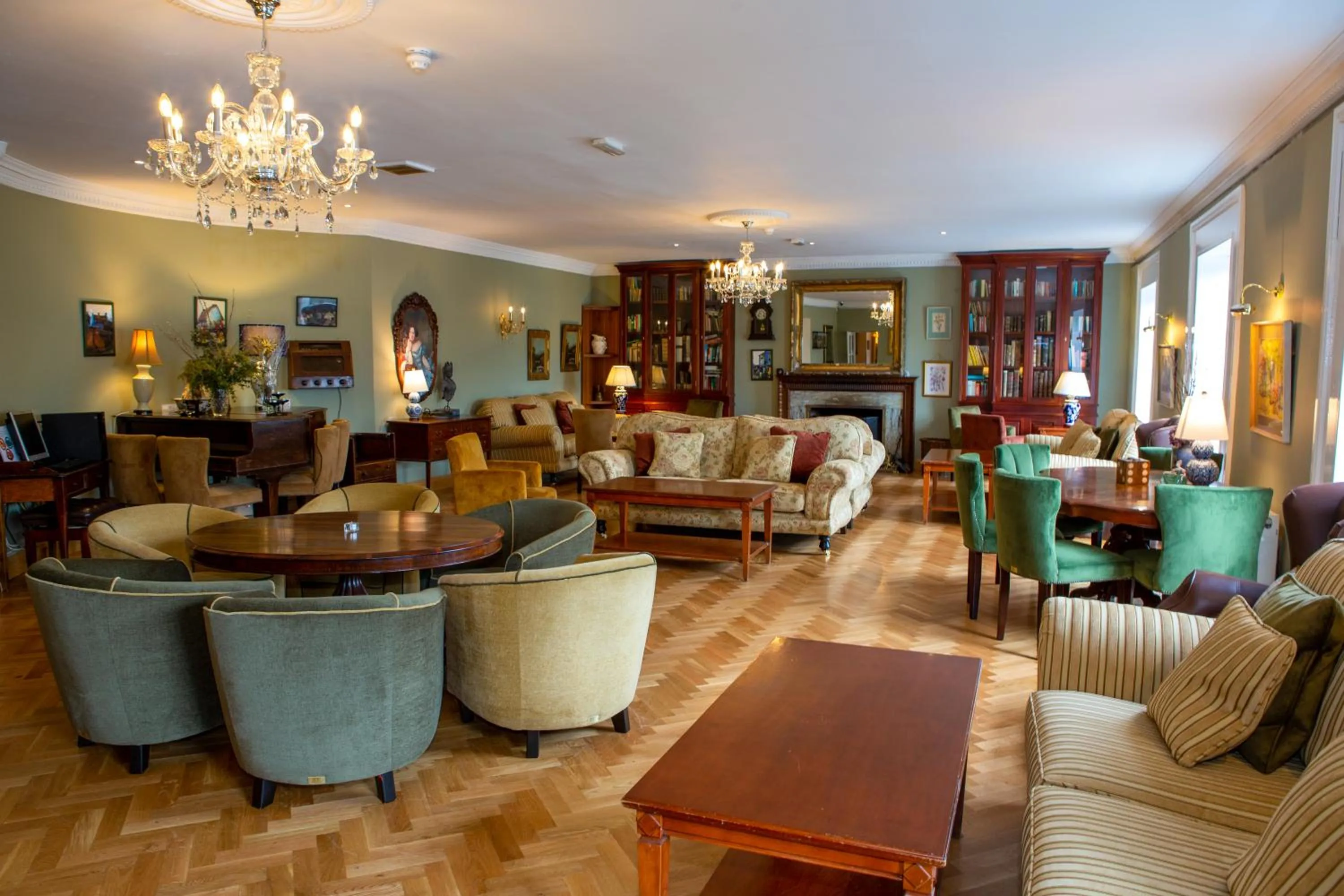 Lounge or bar in Leenane Hotel