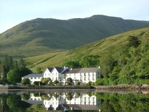 Facade/entrance in Leenane Hotel
