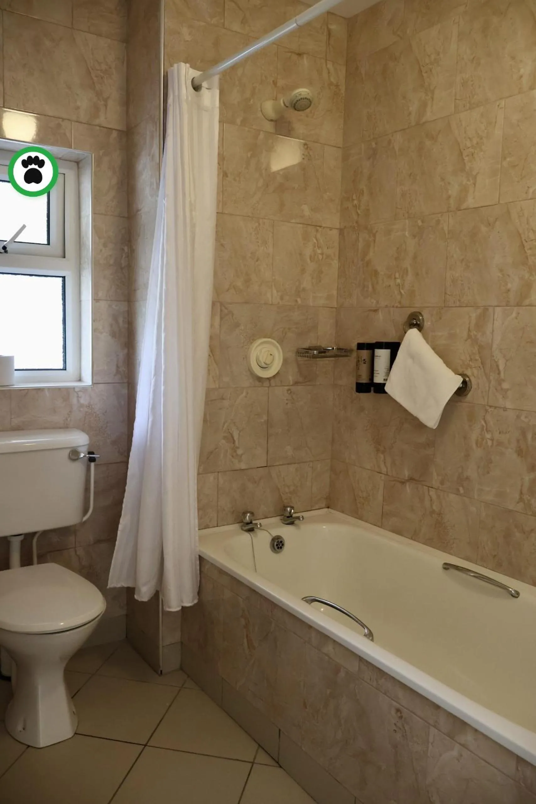 Bathroom in Leenane Hotel