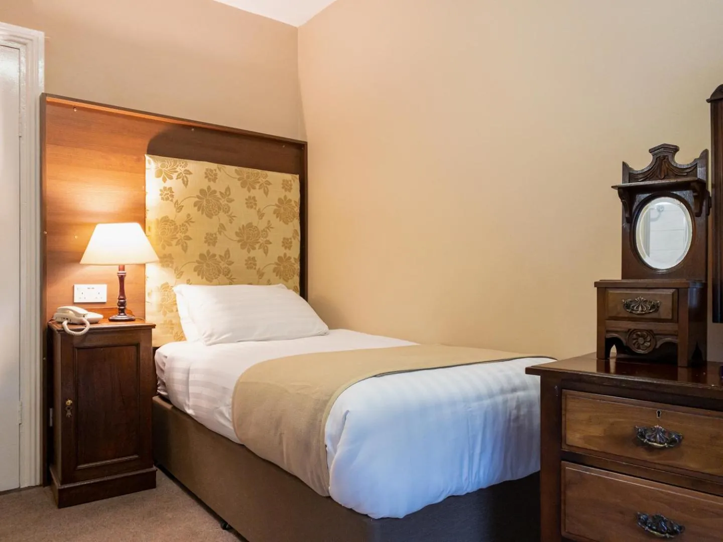 Bed in Leenane Hotel