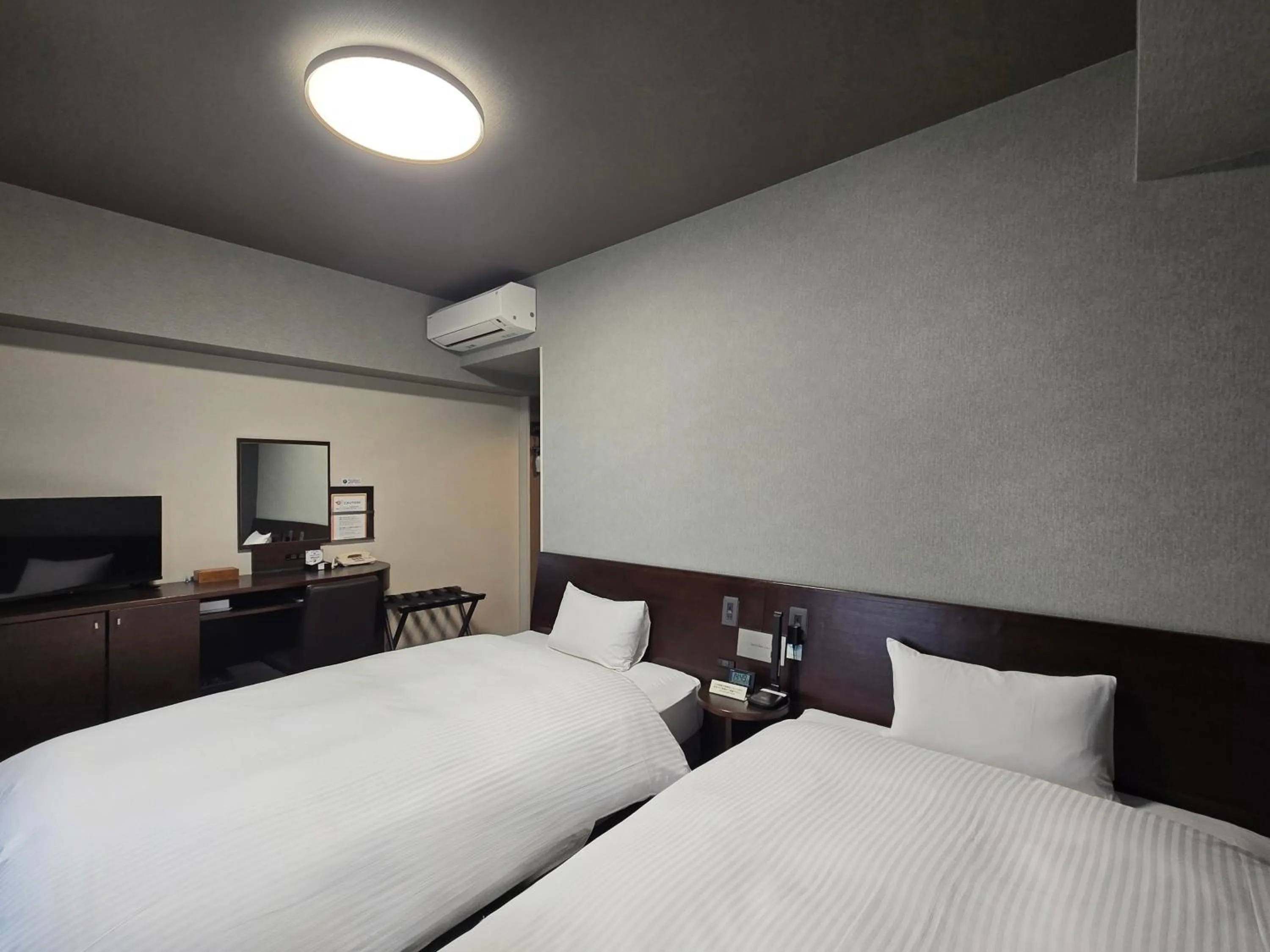 Photo of the whole room, Bed in Hotel Route-Inn Shimodate