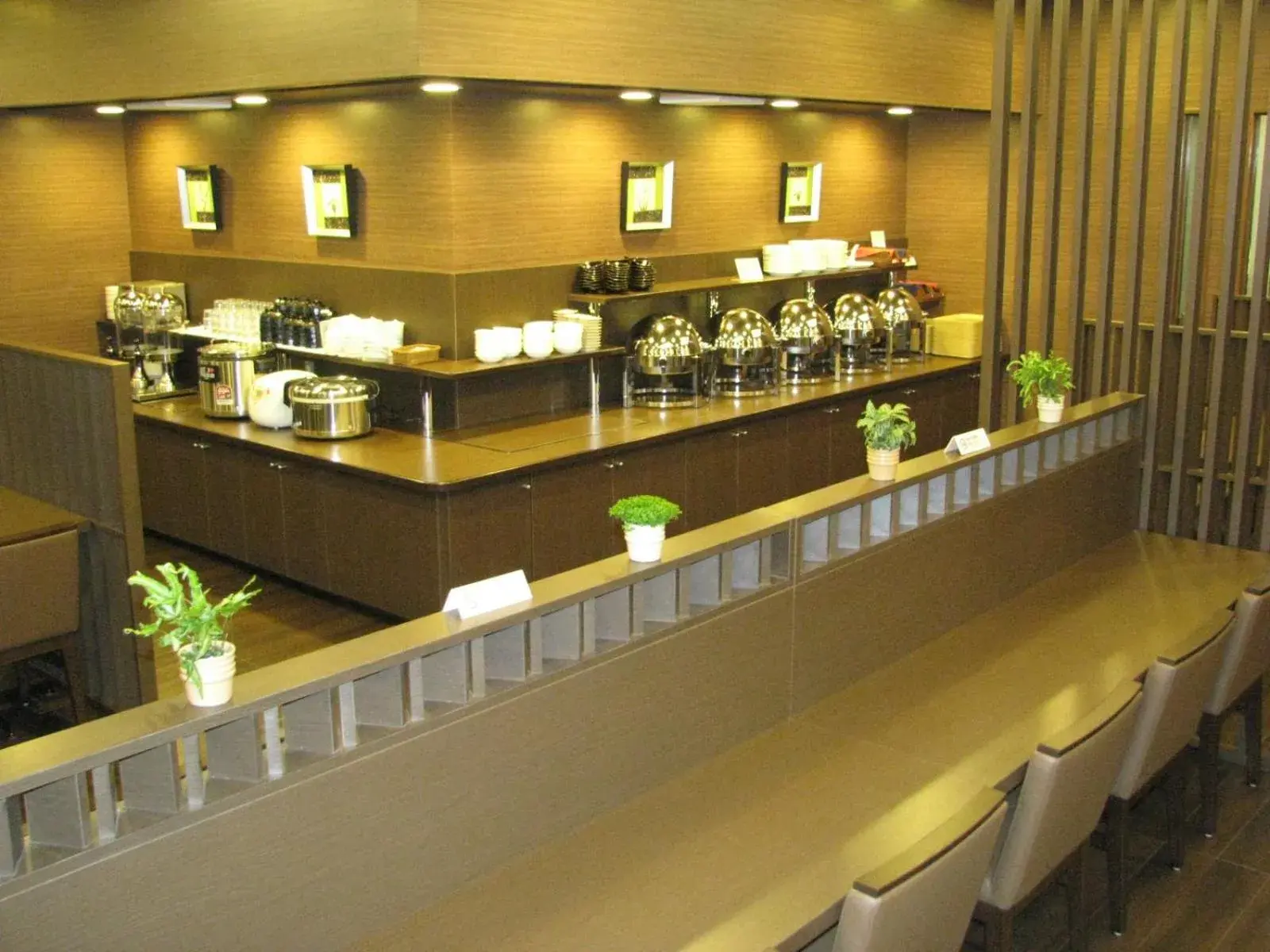 Restaurant/places to eat in Hotel Route-Inn Hanamaki Restaurant/places to eat in Hotel Route-Inn Hanamaki