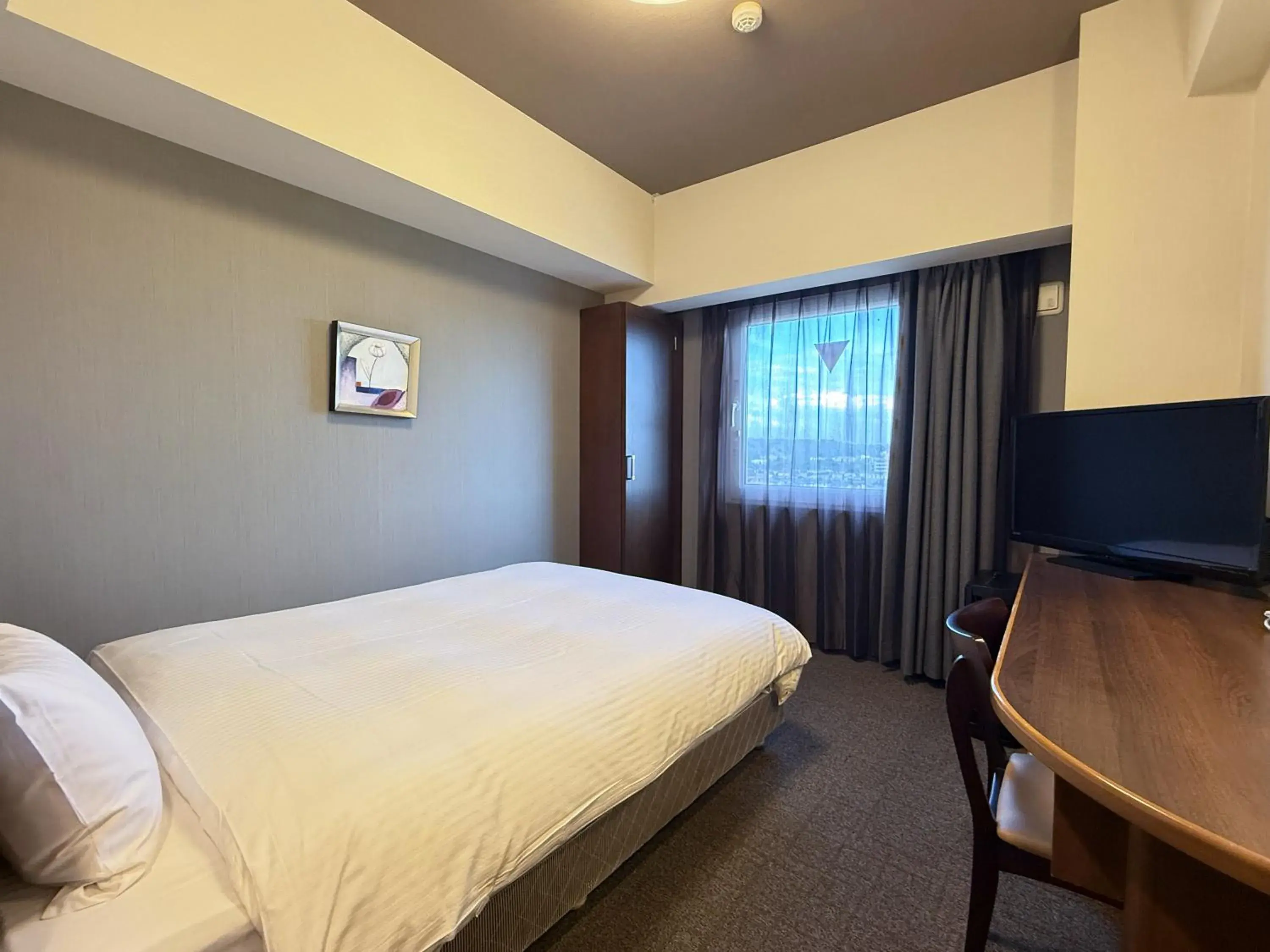 Photo of the whole room, Bed in Hotel Route-Inn Ichinoseki Inter Photo of the whole room, Bed in Hotel Route-Inn Ichinoseki Inter