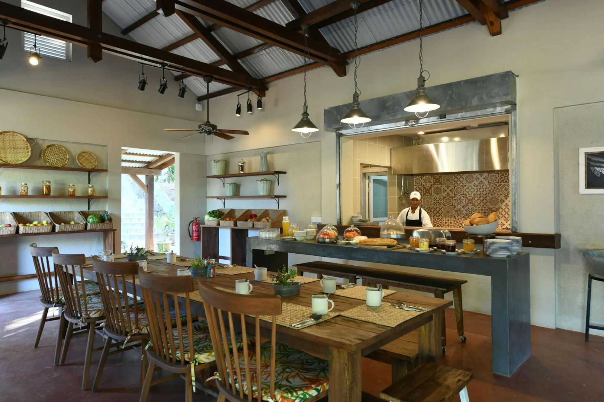 Restaurant/places to eat in Kaz'alala Hosted B&B