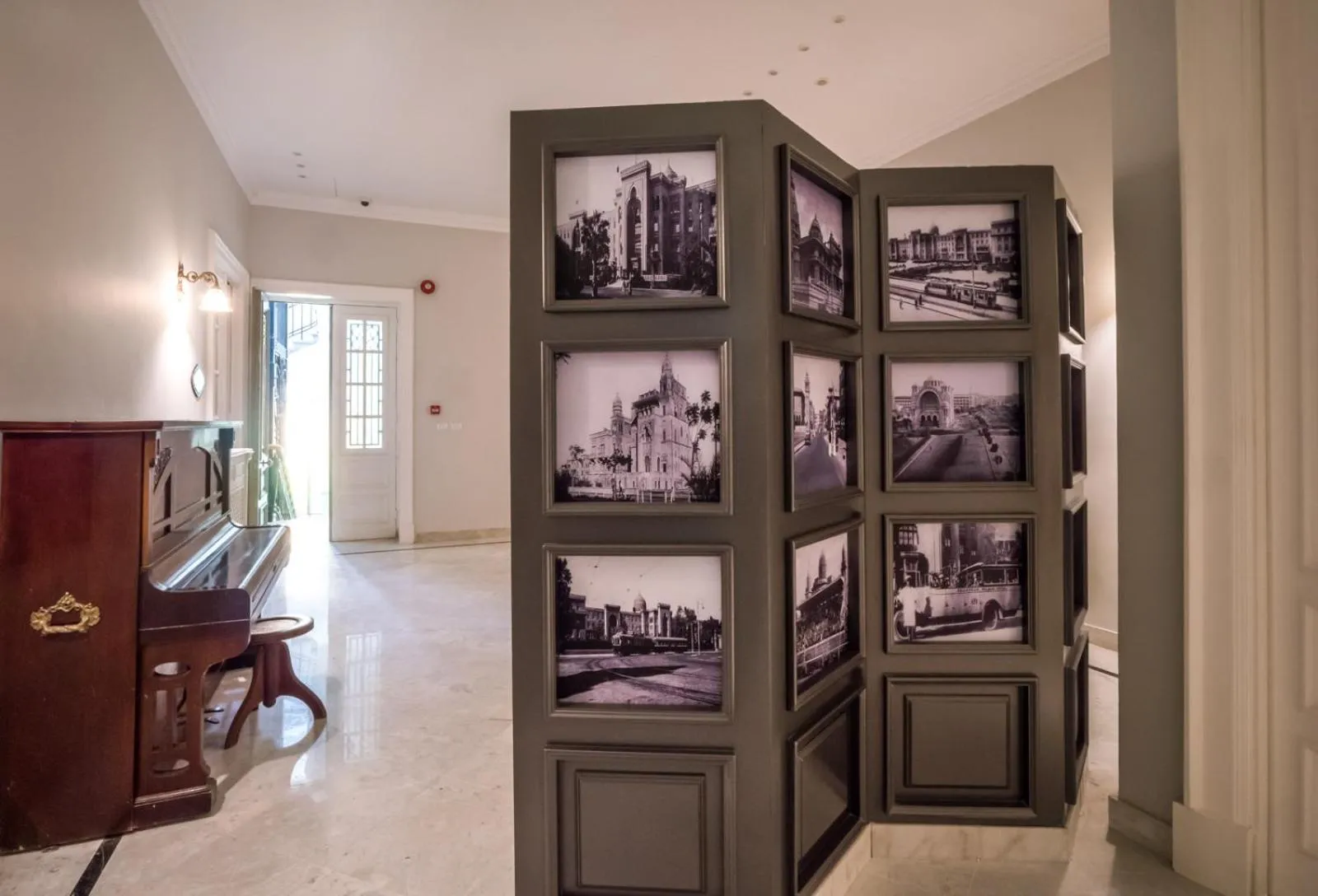 1920s Boutique Hotel and Restaurants