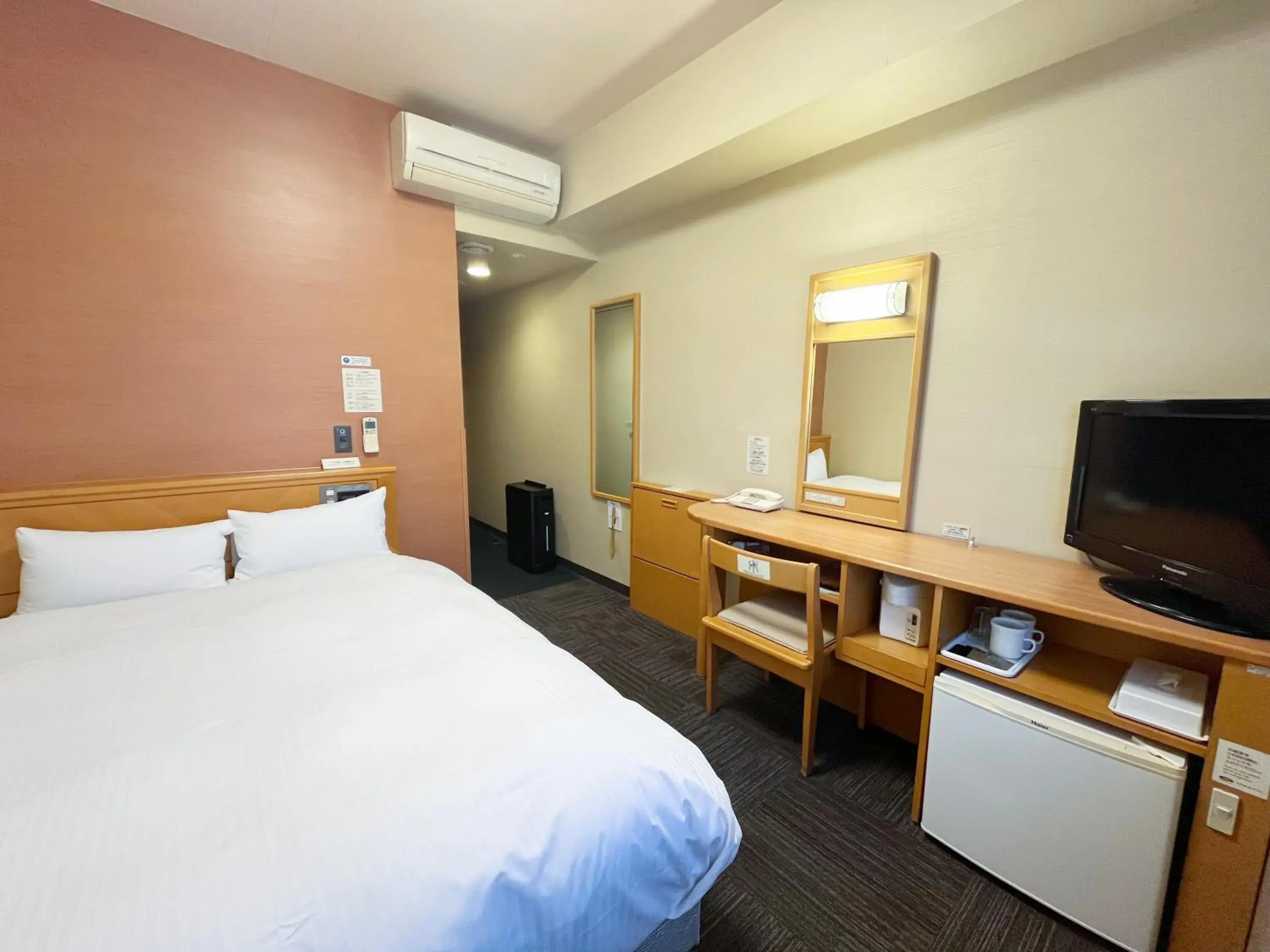 Photo of the whole room, Bed in Hotel Route-Inn Yamagata Ekimae Photo of the whole room, Bed in Hotel Route-Inn Yamagata Ekimae