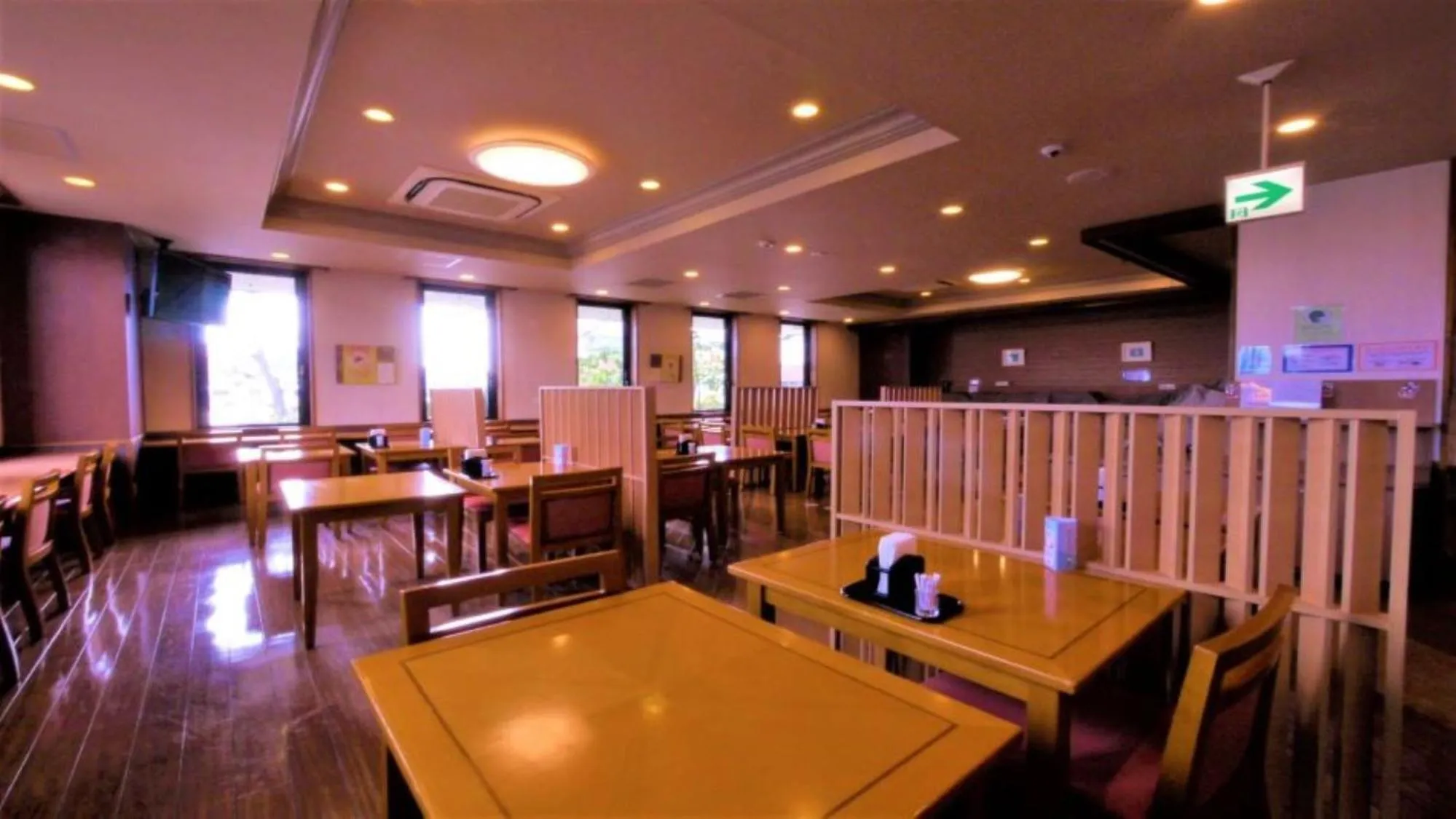 Restaurant/places to eat in Hotel Route-Inn Tsuruoka Inter