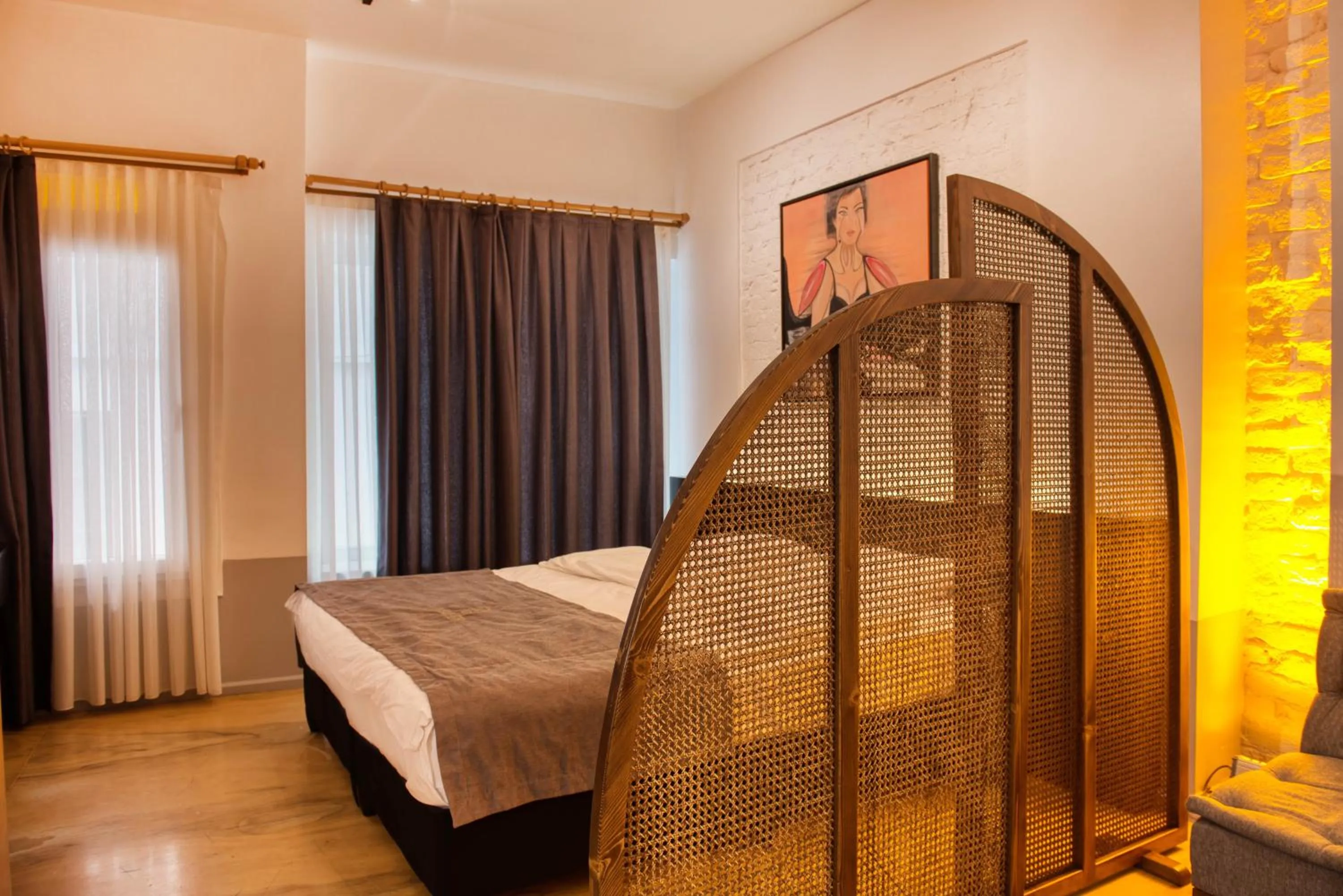 Bedroom, Bed in Mayer Loft Suites