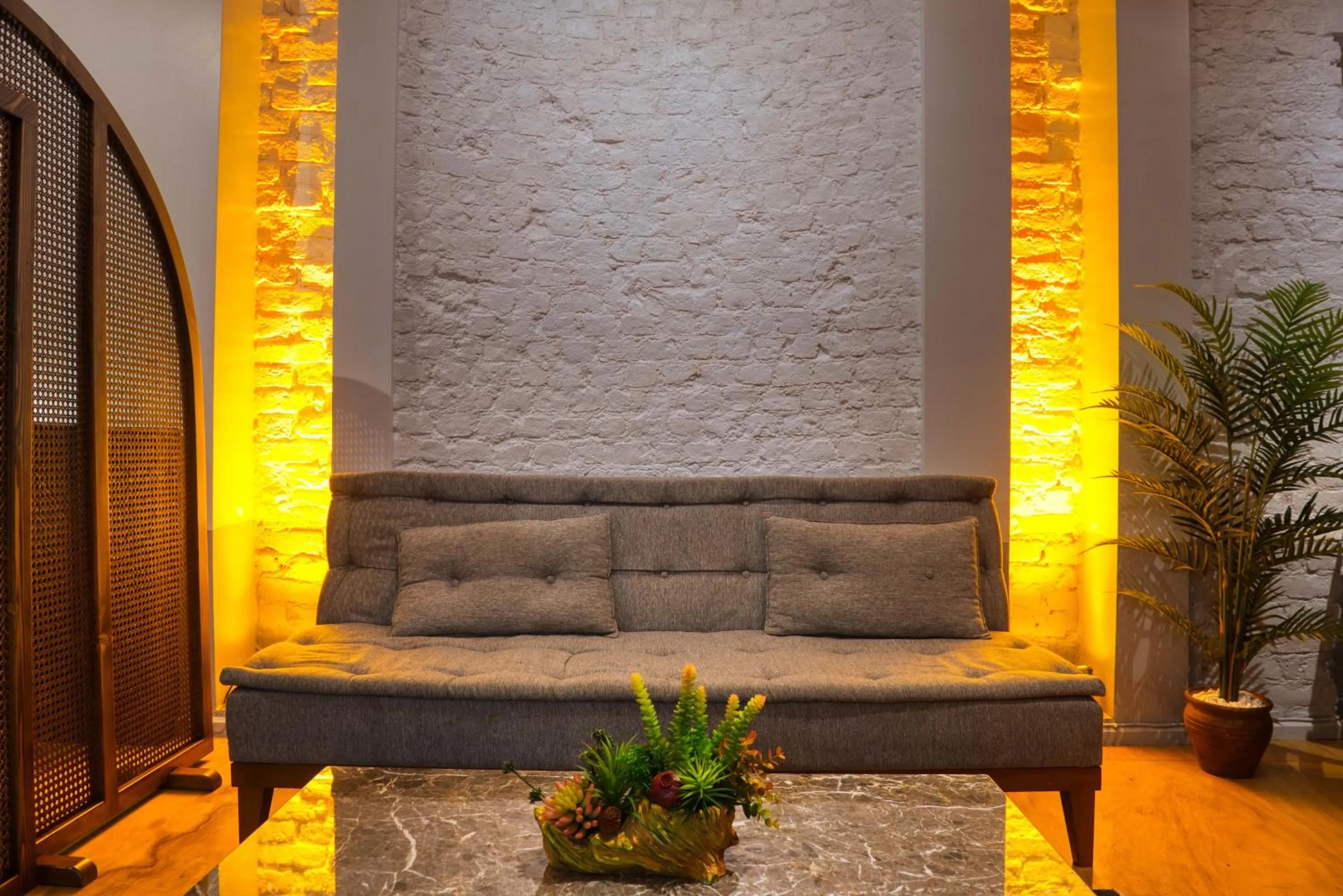 Seating area in Mayer Loft Suites