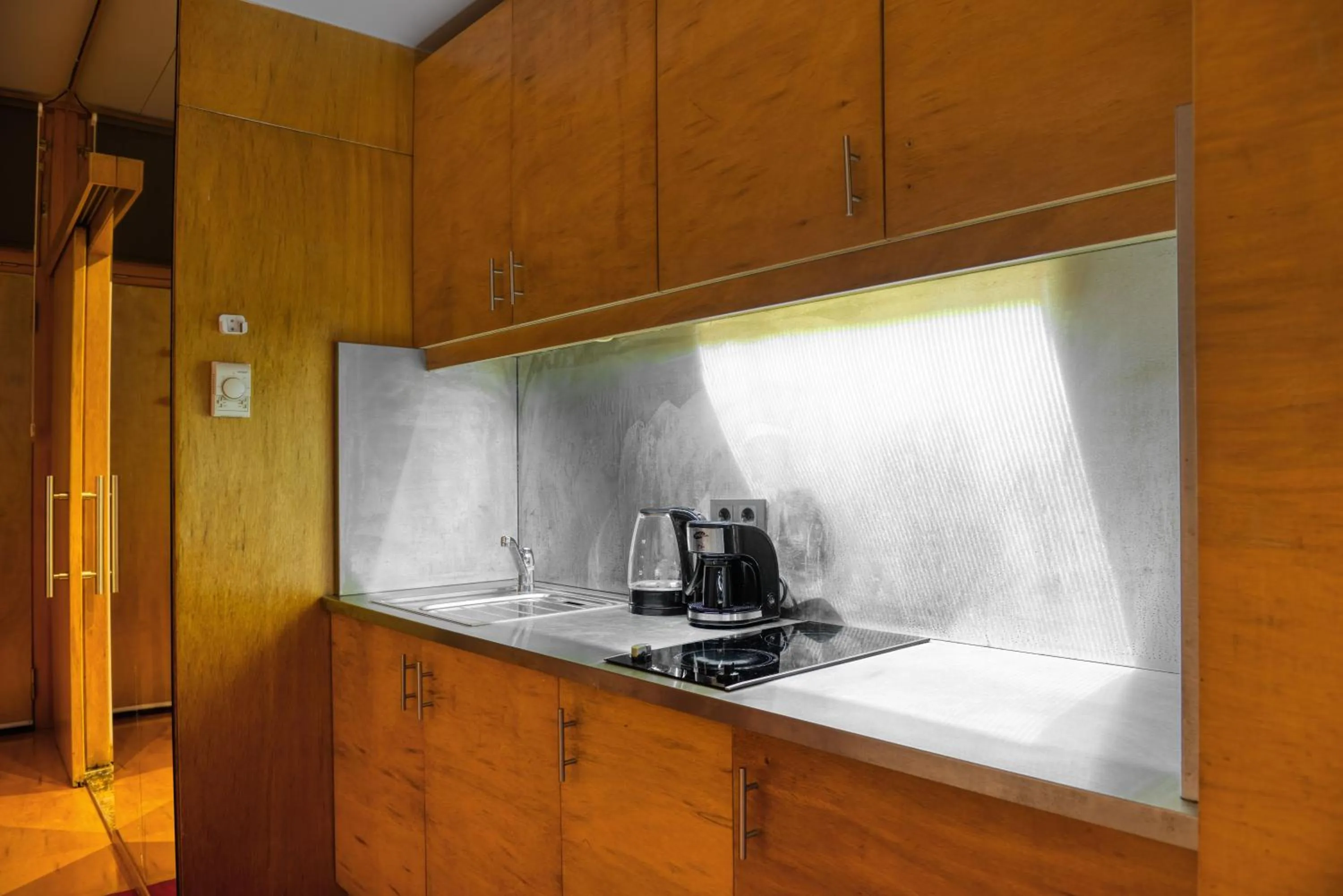 Kitchen or kitchenette in Mayer Loft Suites