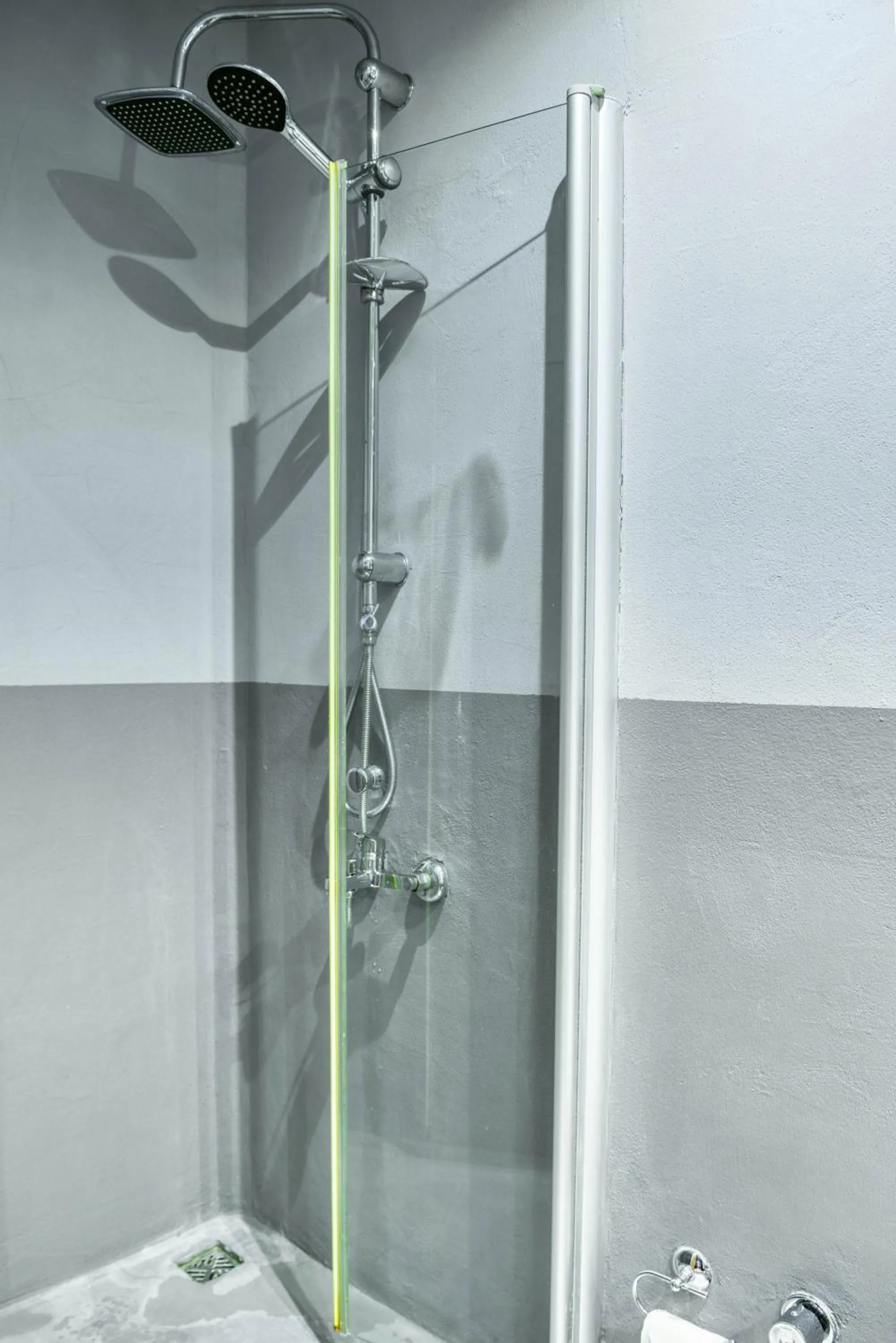 Bathroom in Mayer Loft Suites